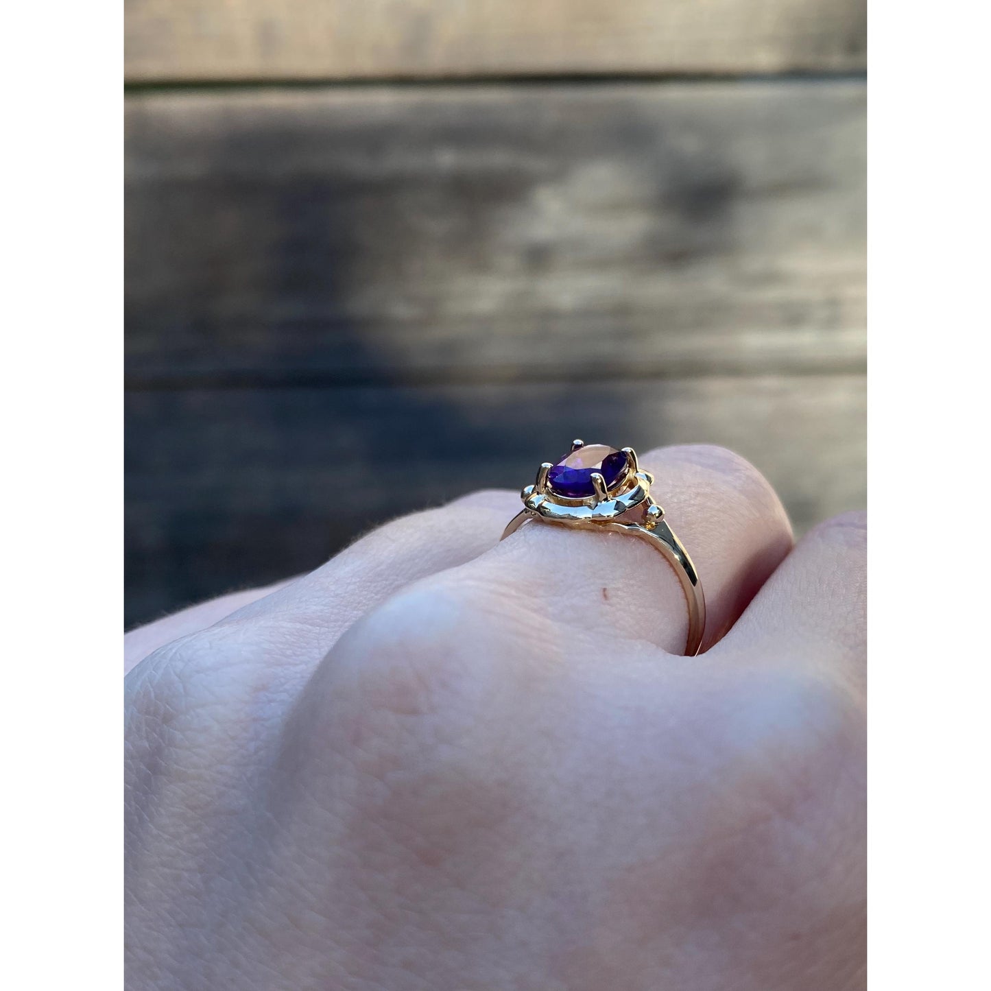 Vintage Solid 14k Yellow Gold Amethyst Ring - Size 6.5