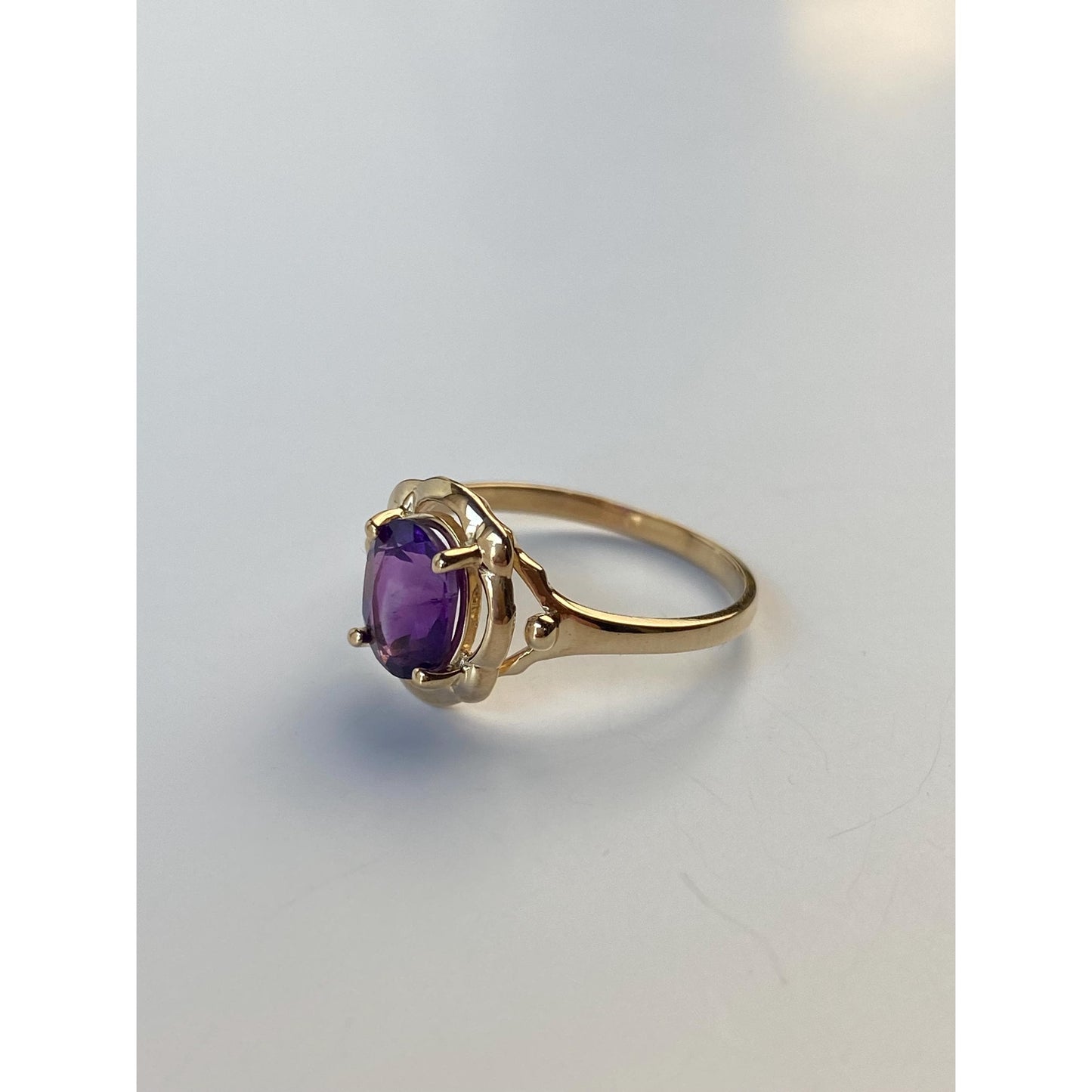 Vintage Solid 14k Yellow Gold Amethyst Ring - Size 6.5