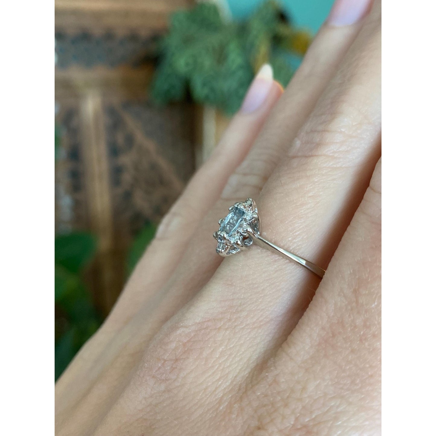 Vintage Solid 10k White Gold Diamond Halo Aquamarine Ring - Size 7.25