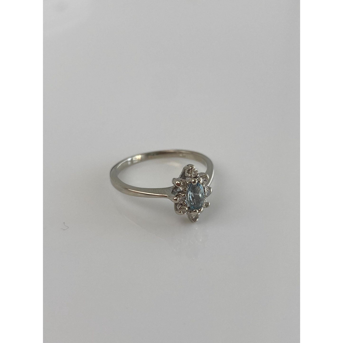 Vintage Solid 10k White Gold Diamond Halo Aquamarine Ring - Size 7.25