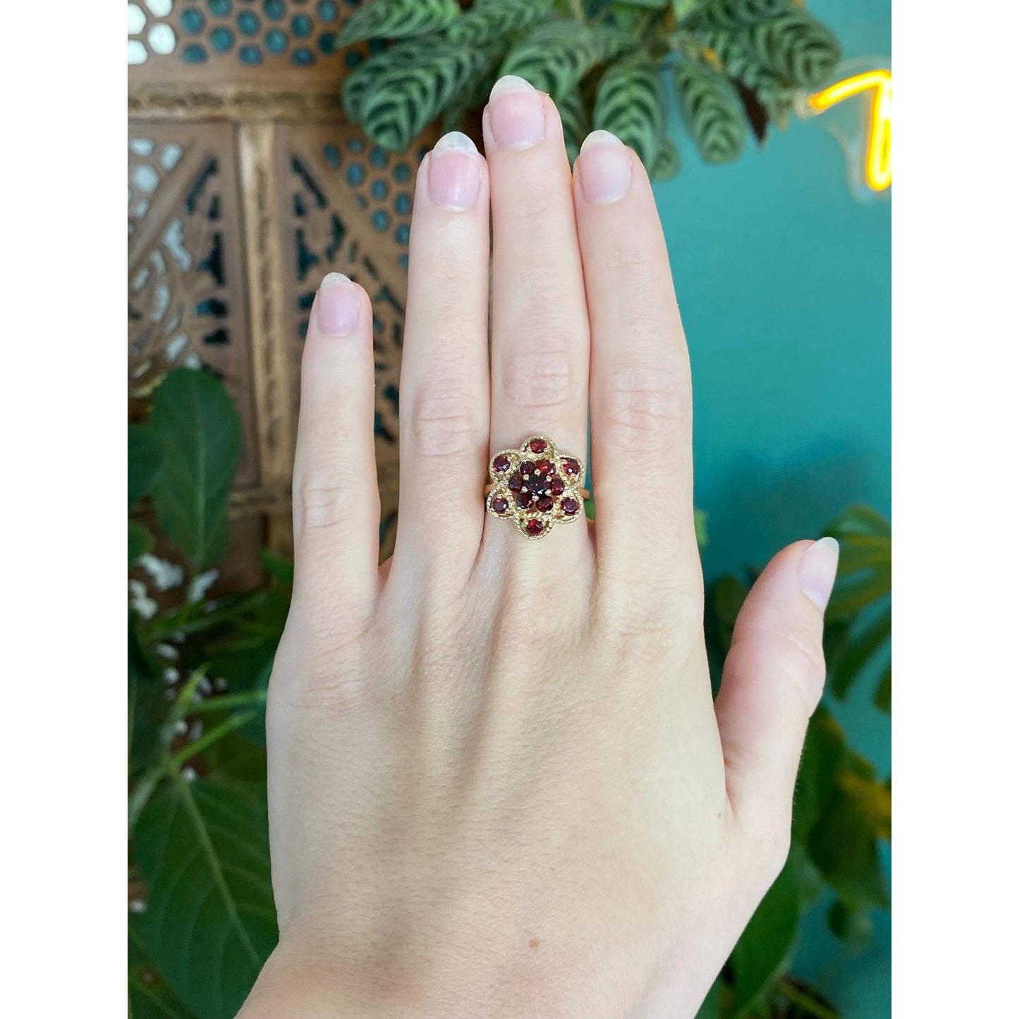 Vintage Solid 14k Yellow Gold Garnet Cluster Ring - Size 5.75