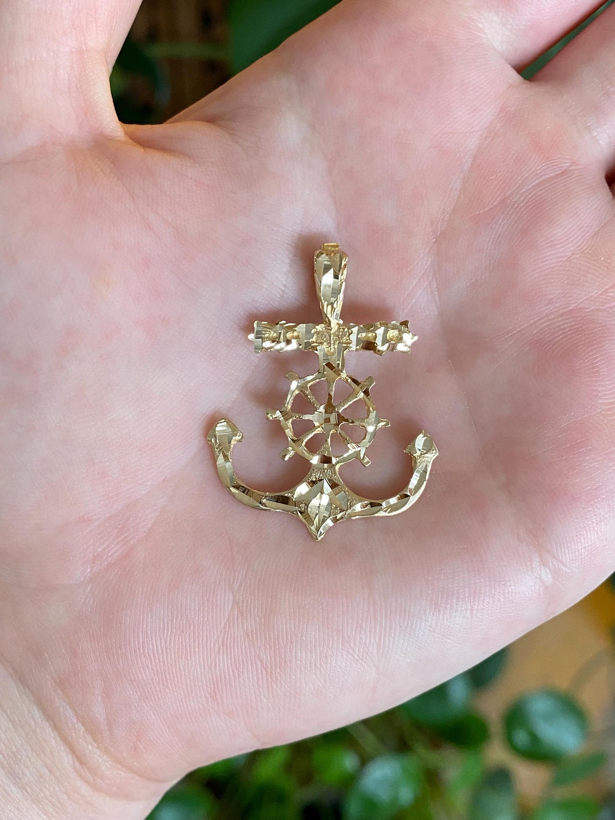 Vintage Solid 14k Yellow Gold Diamond Cut Anchor Helm Charm