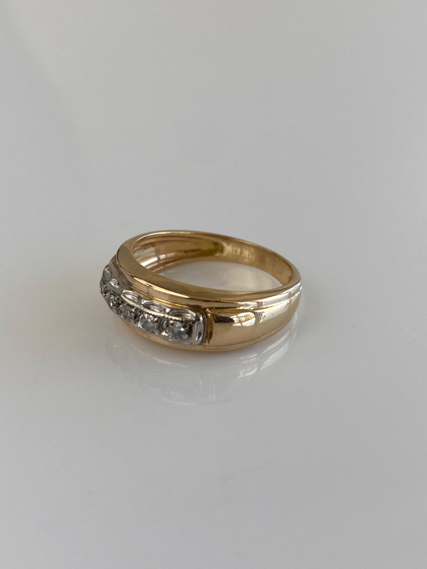 Vintage Solid 14k White & Yellow Gold Diamond Ring Band - Size 5.75