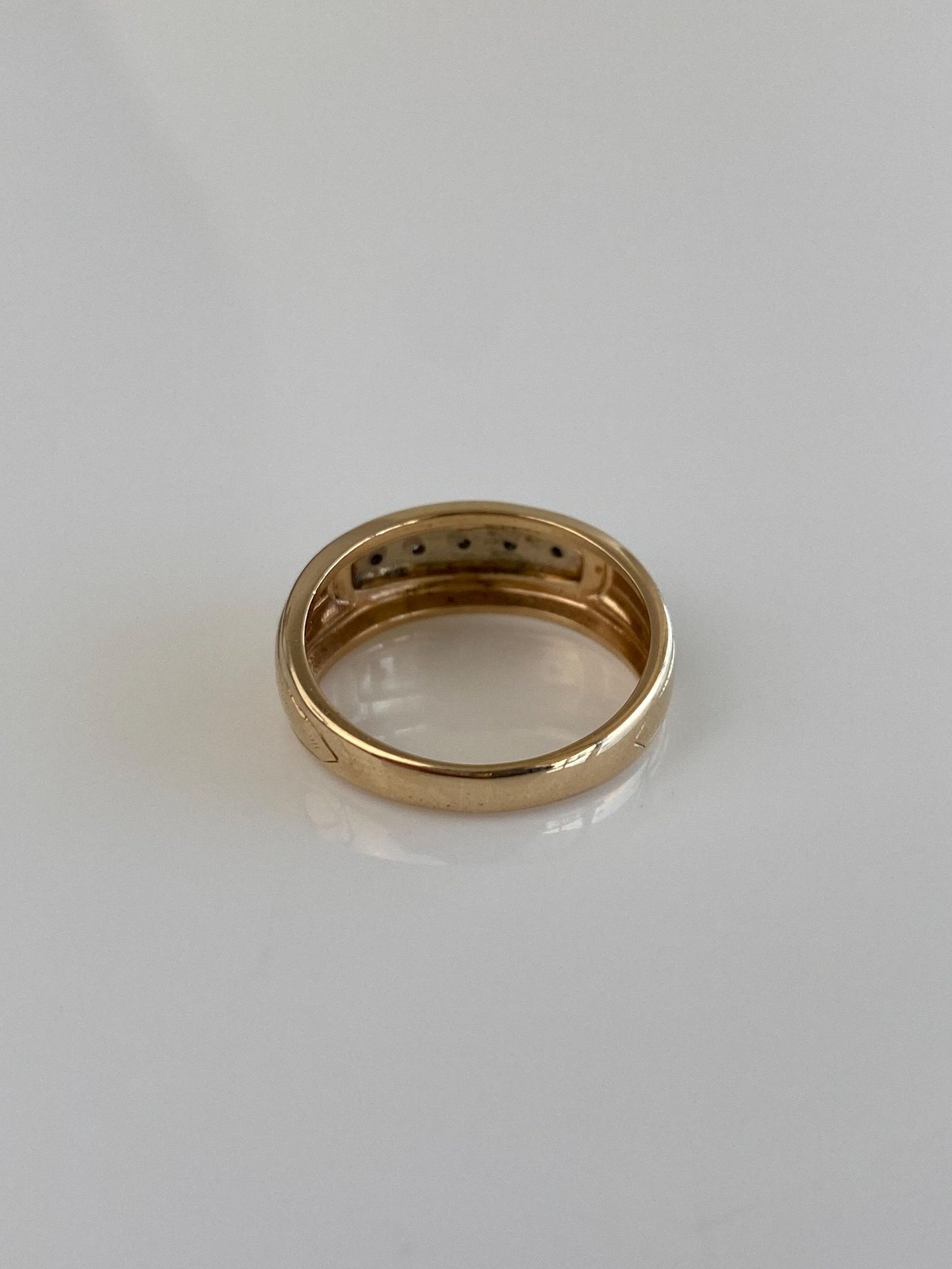 Vintage Solid 14k White & Yellow Gold Diamond Ring Band - Size 5.75