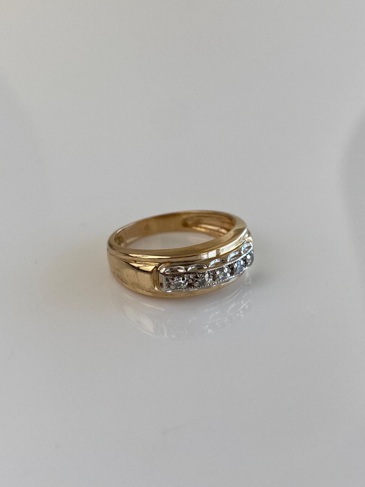 Vintage Solid 14k White & Yellow Gold Diamond Ring Band - Size 5.75