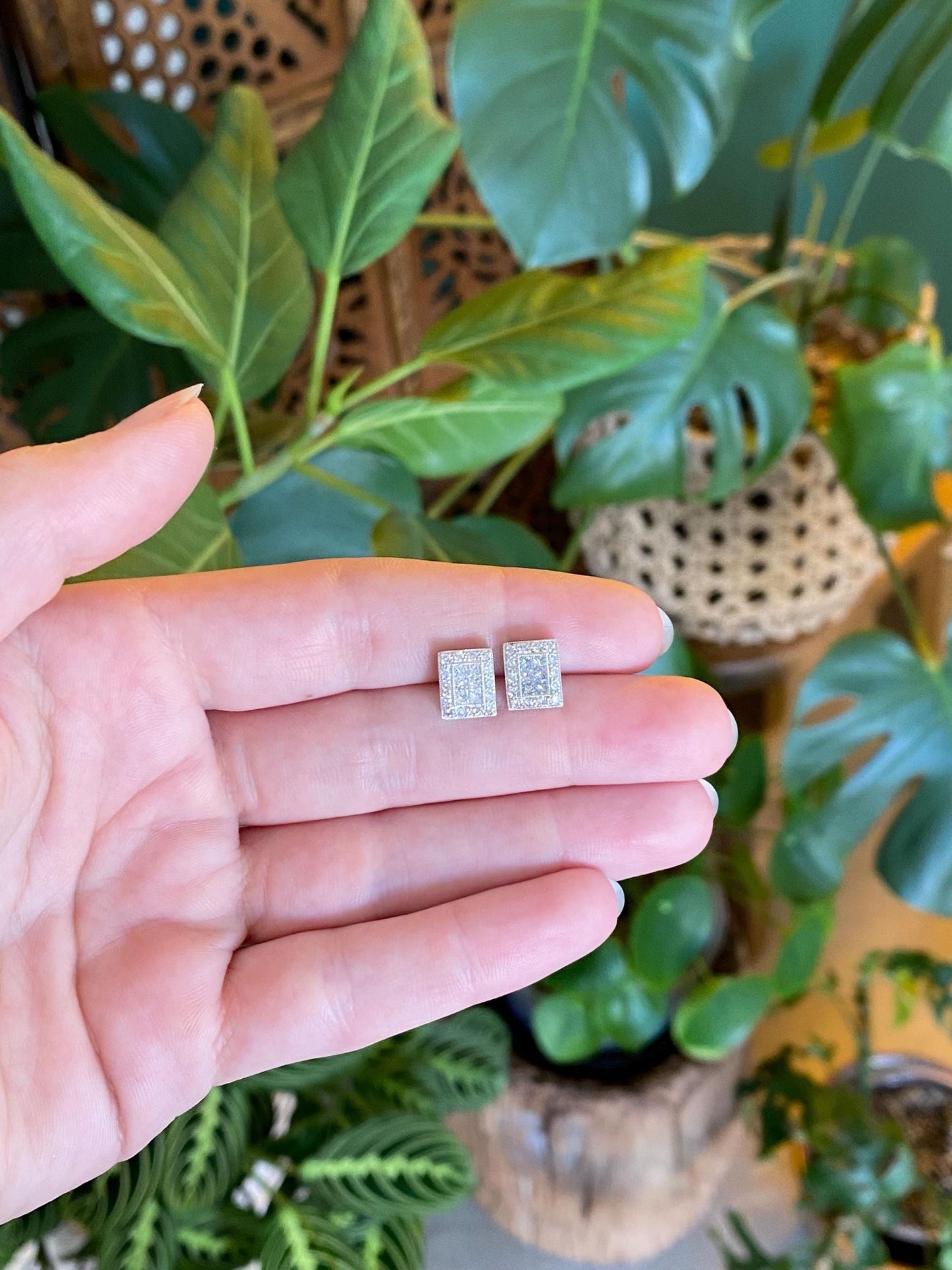 Vintage Solid 18k White Gold Diamond Square Stud Earrings