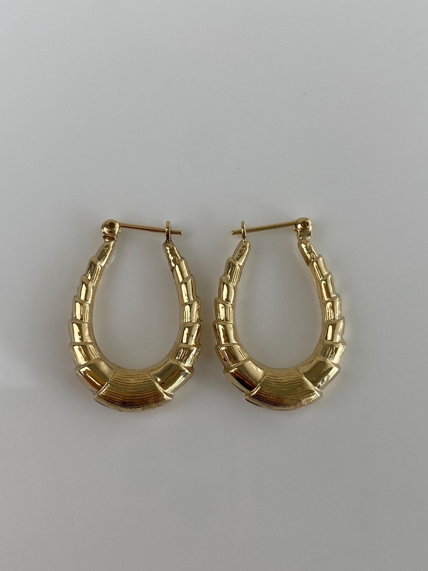 Vintage 14k Yellow Gold Design Hoop Earrings