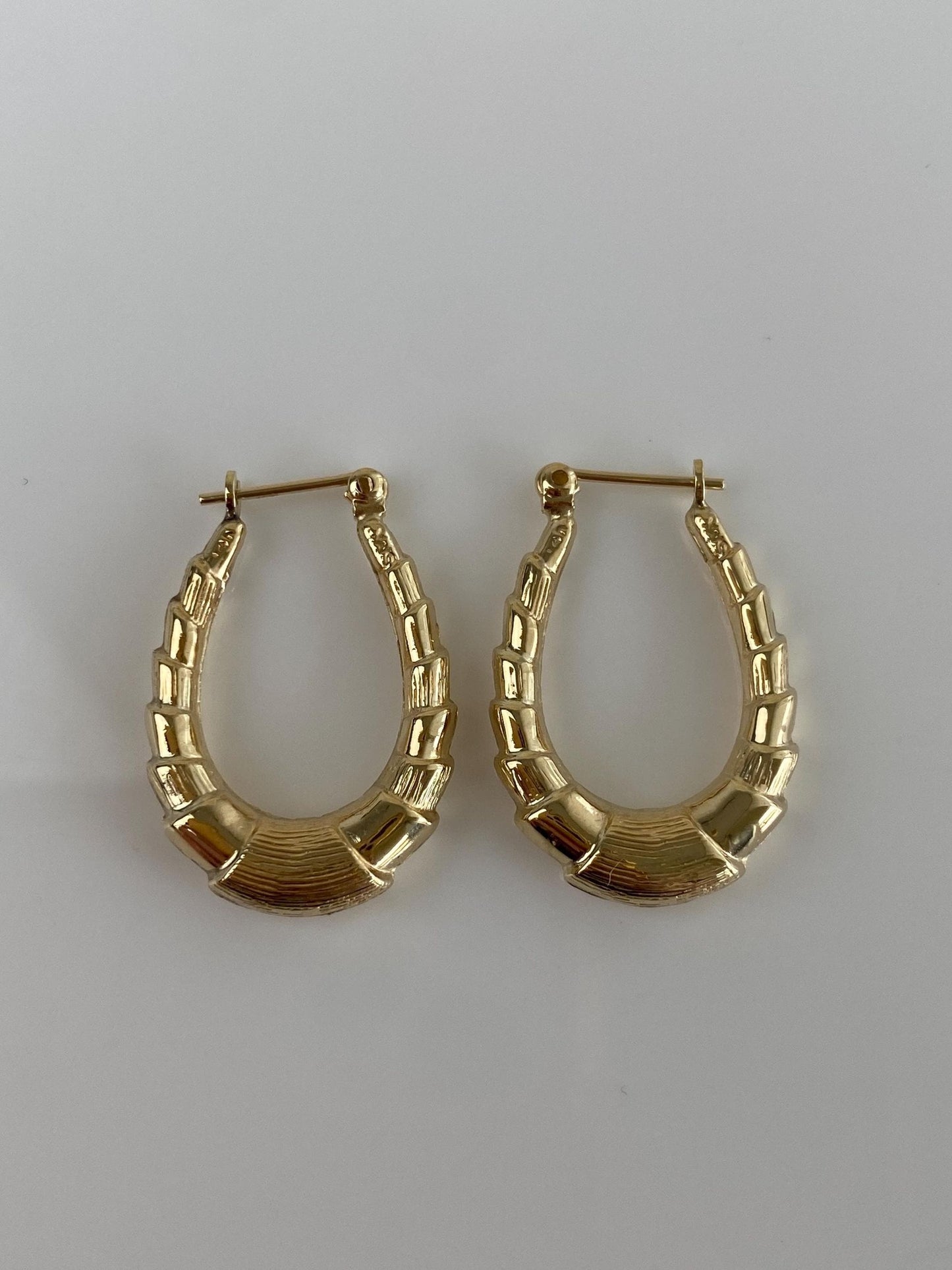 Vintage 14k Yellow Gold Design Hoop Earrings