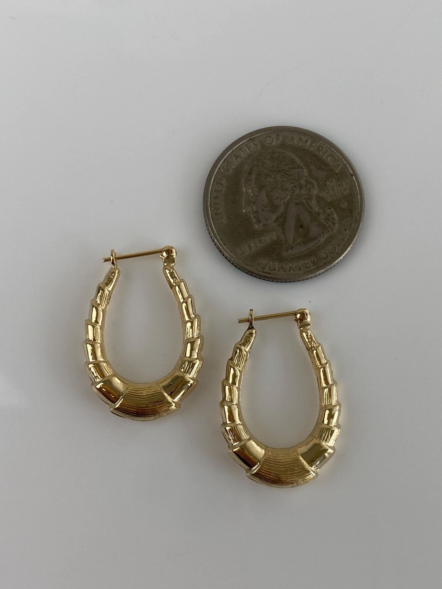 Vintage 14k Yellow Gold Design Hoop Earrings