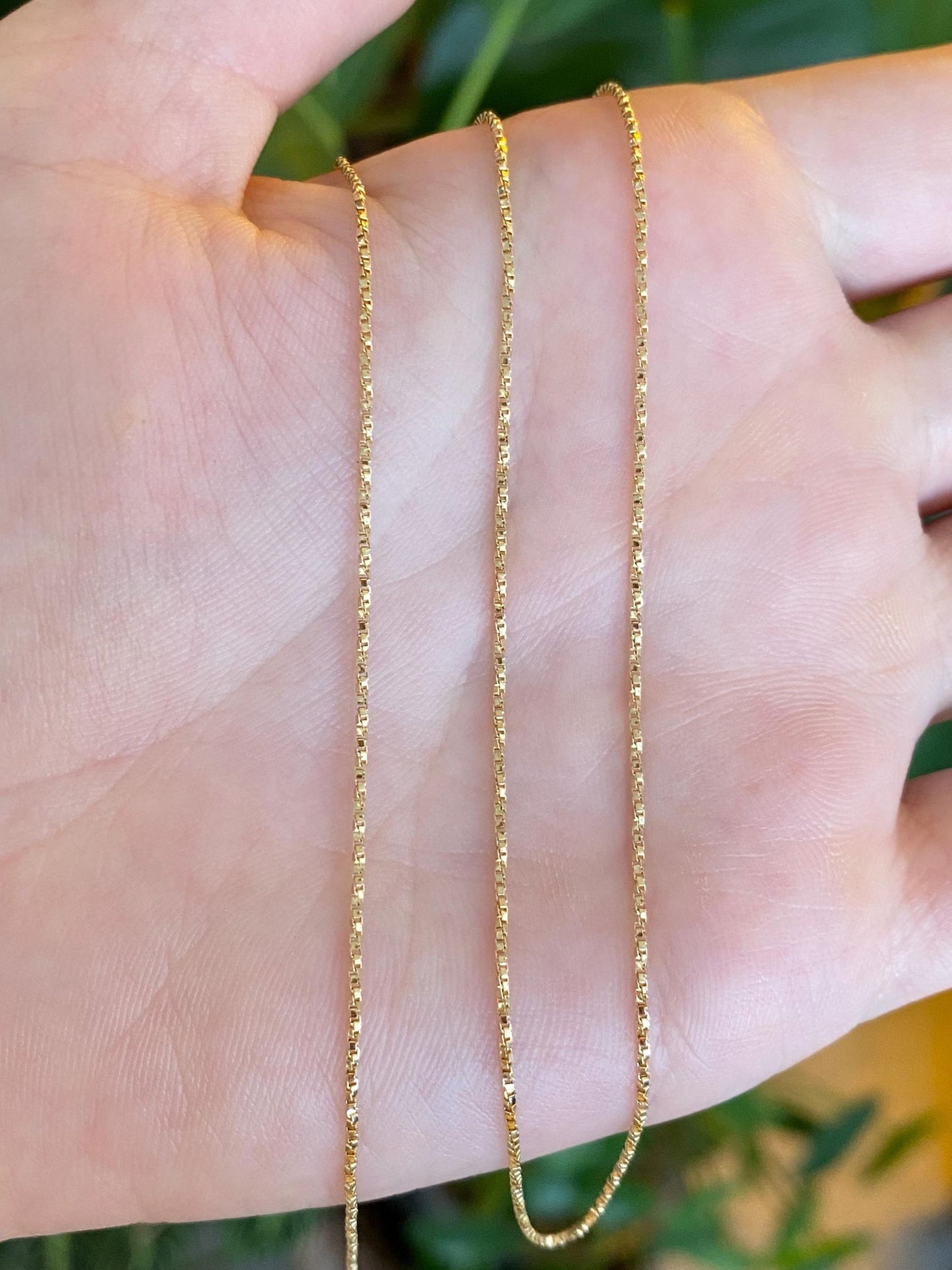 Vintage Solid 14k Yellow Gold Twisted Box Chain Necklace - 18.25 inches