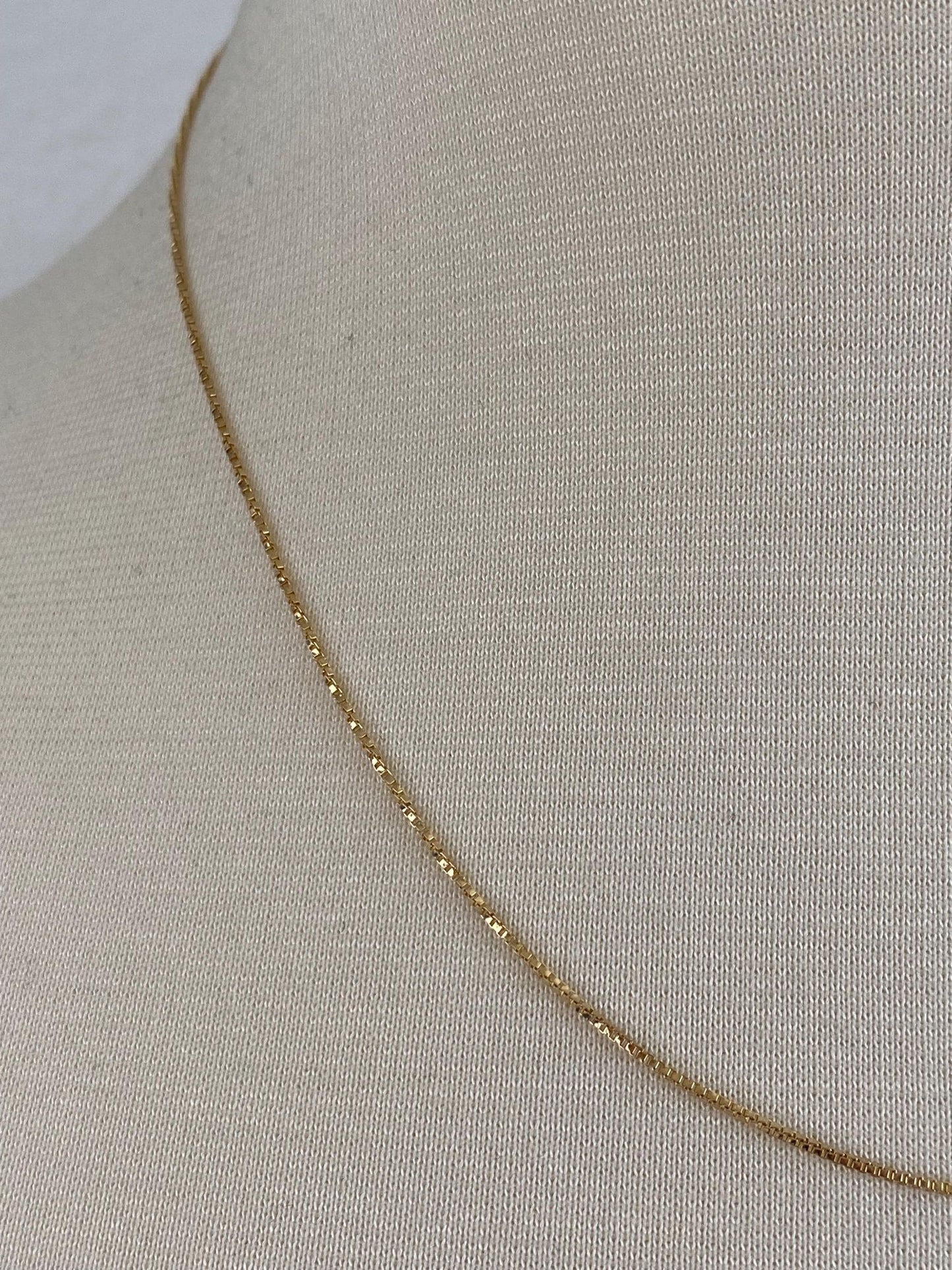 Vintage Solid 14k Yellow Gold Twisted Box Chain Necklace - 18.25 inches