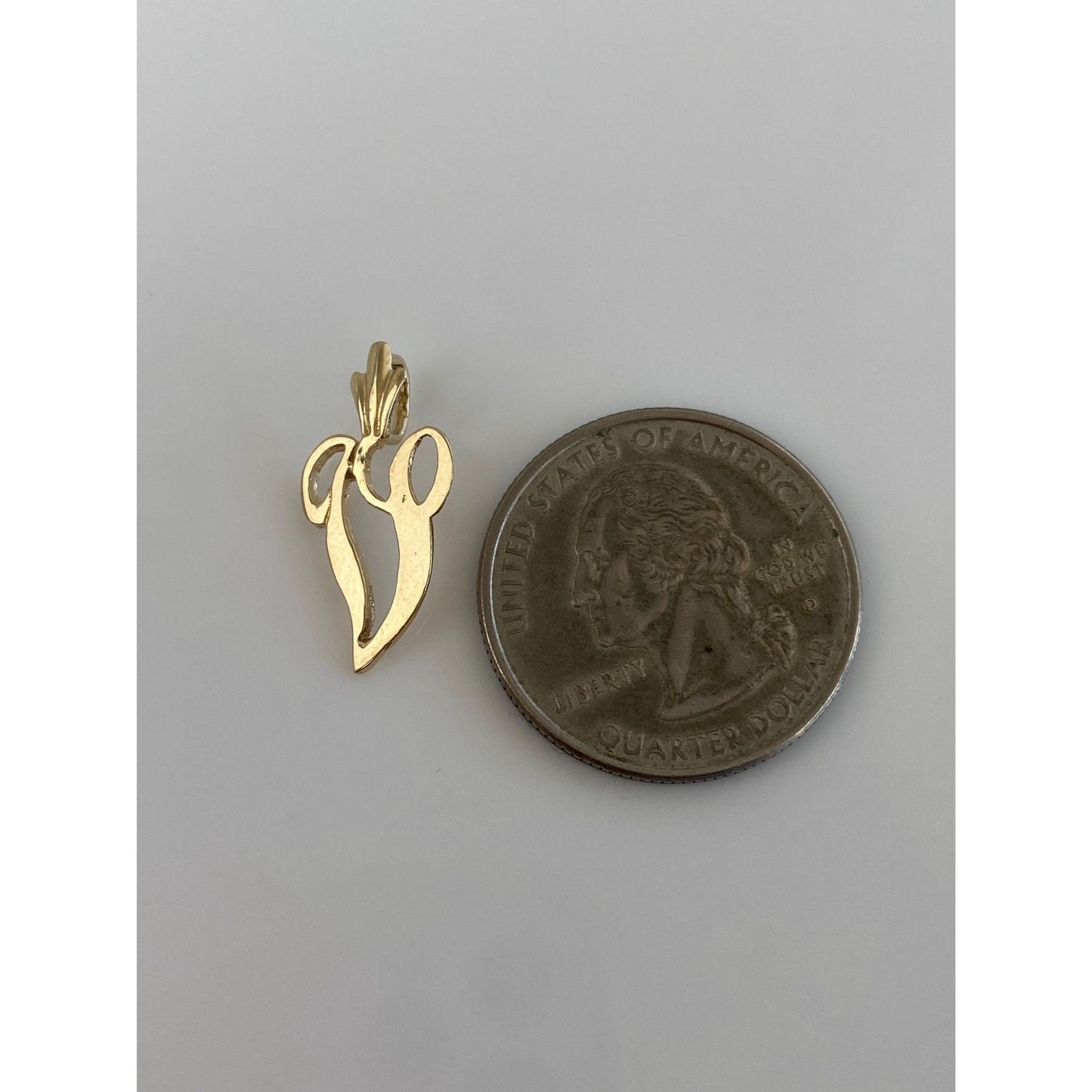 Vintage Solid 14k Yellow Gold Initial 'V' Charm