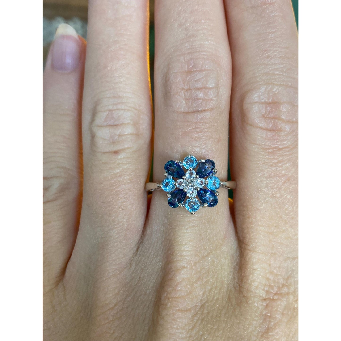 Vintage Solid 10k White Gold Clear & Blue Spinel Cluster Ring - Size 7