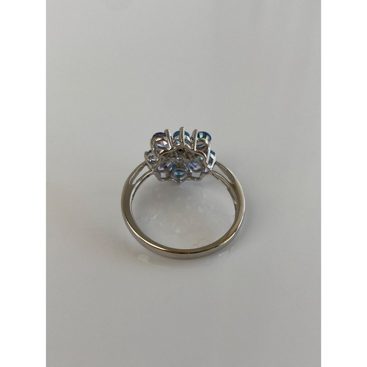 Vintage Solid 10k White Gold Clear & Blue Spinel Cluster Ring - Size 7