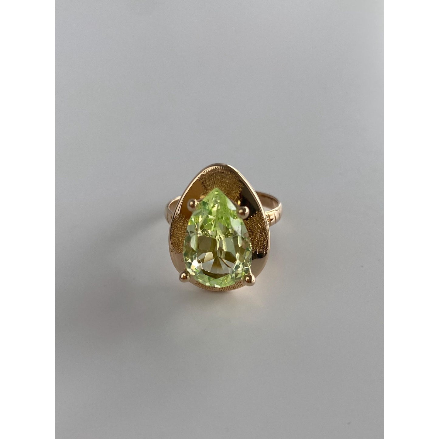 Solid 10k Yellow Gold Light Green Spinel Teardrop Ring - Size 6.25