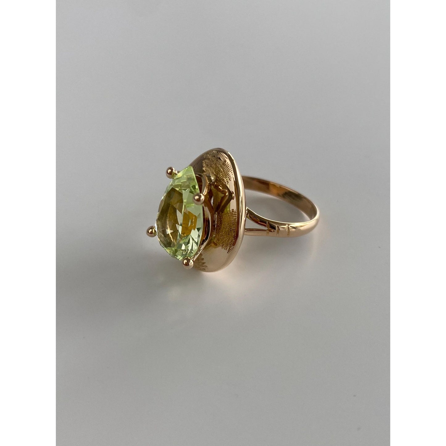 Solid 10k Yellow Gold Light Green Spinel Teardrop Ring - Size 6.25
