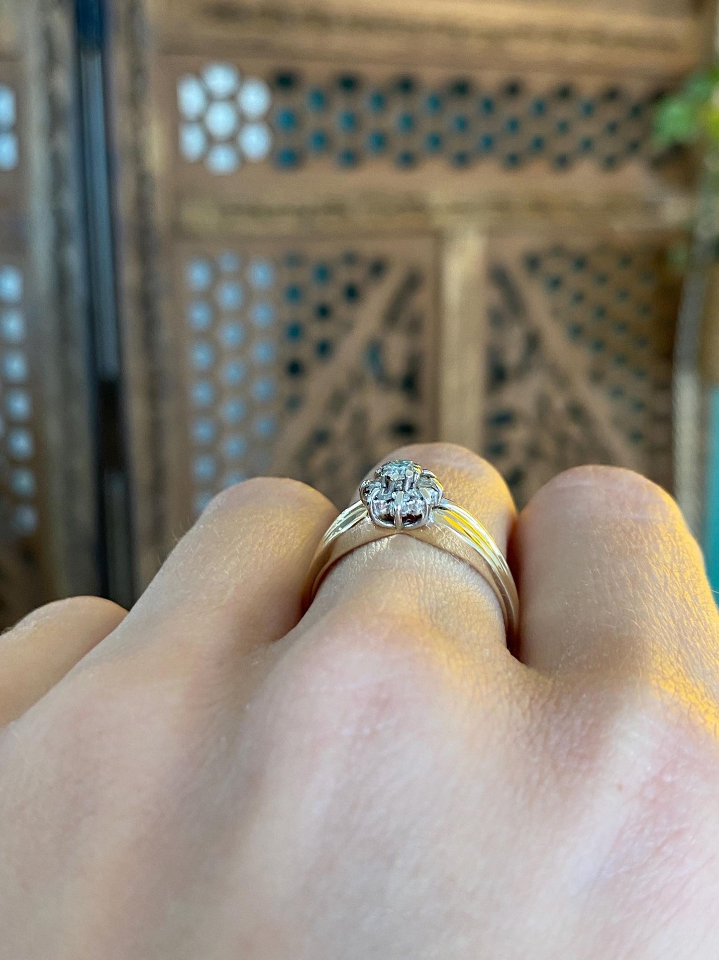 Vintage Solid 14k Yellow Gold Diamond Flower Ring - Size 7
