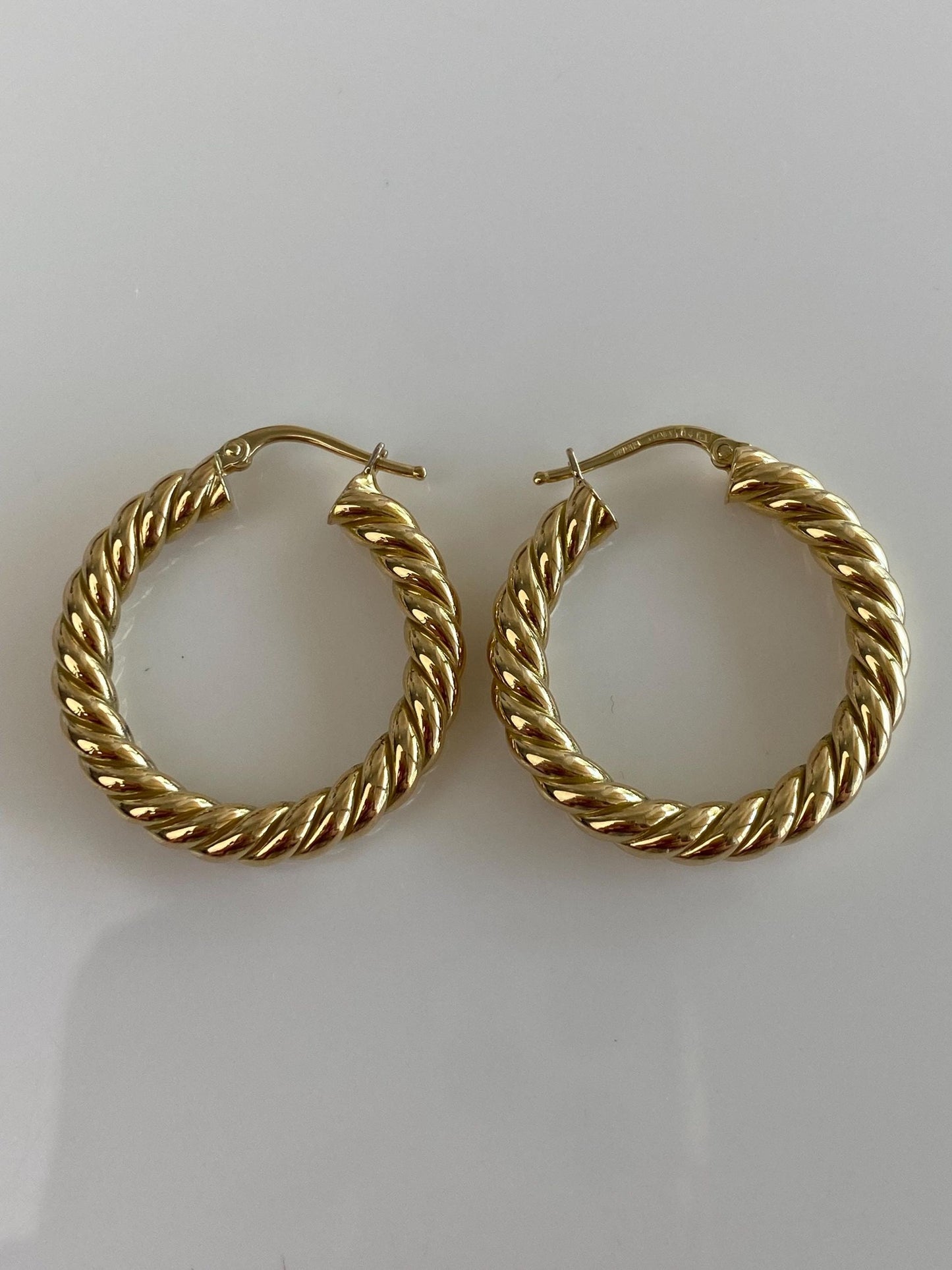 Vintage 14k Yellow Gold Twist Hoop Earrings