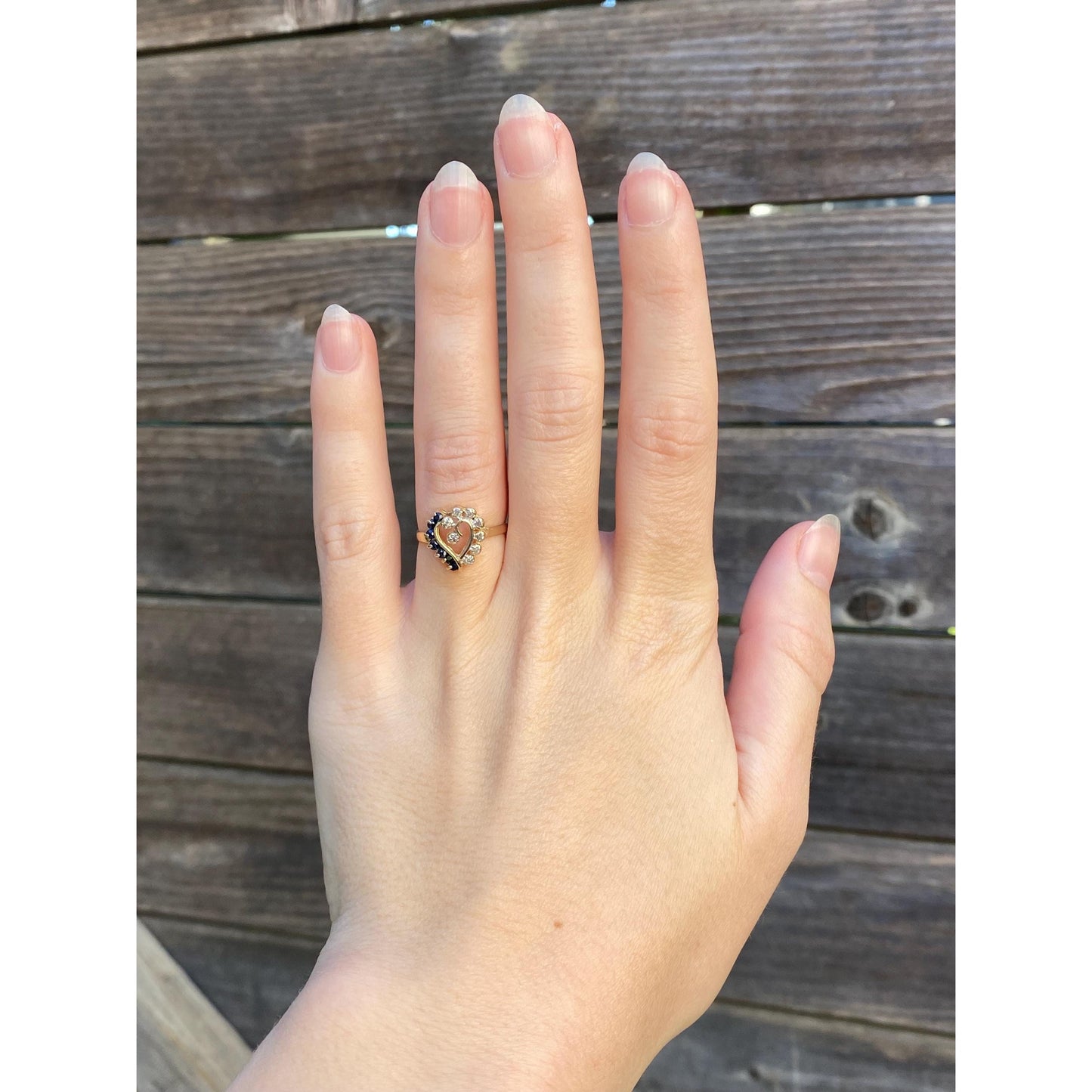 Vintage Solid 14k Yellow Gold Diamond Blue Spinel Heart Ring - Size 5.5