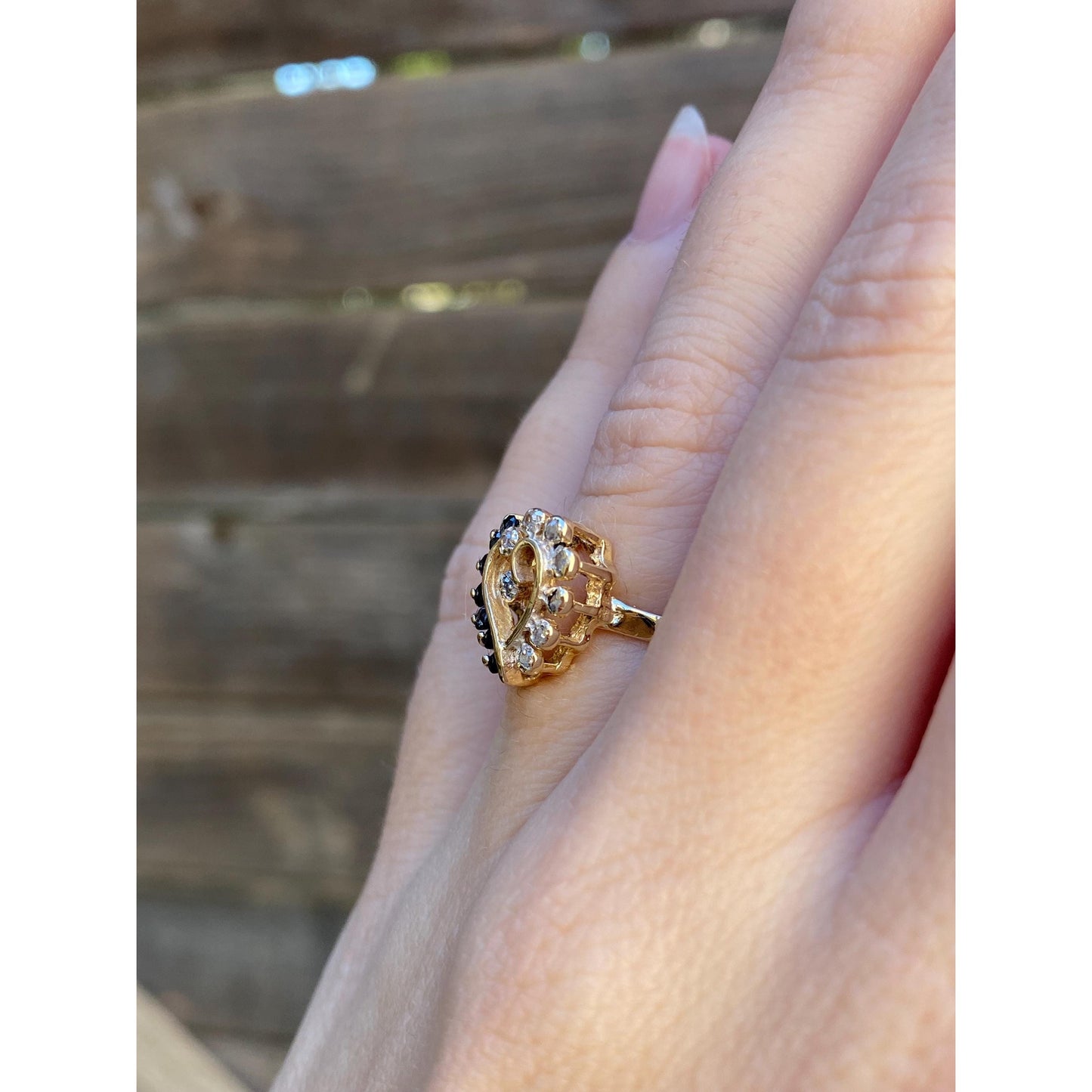 Vintage Solid 14k Yellow Gold Diamond Blue Spinel Heart Ring - Size 5.5