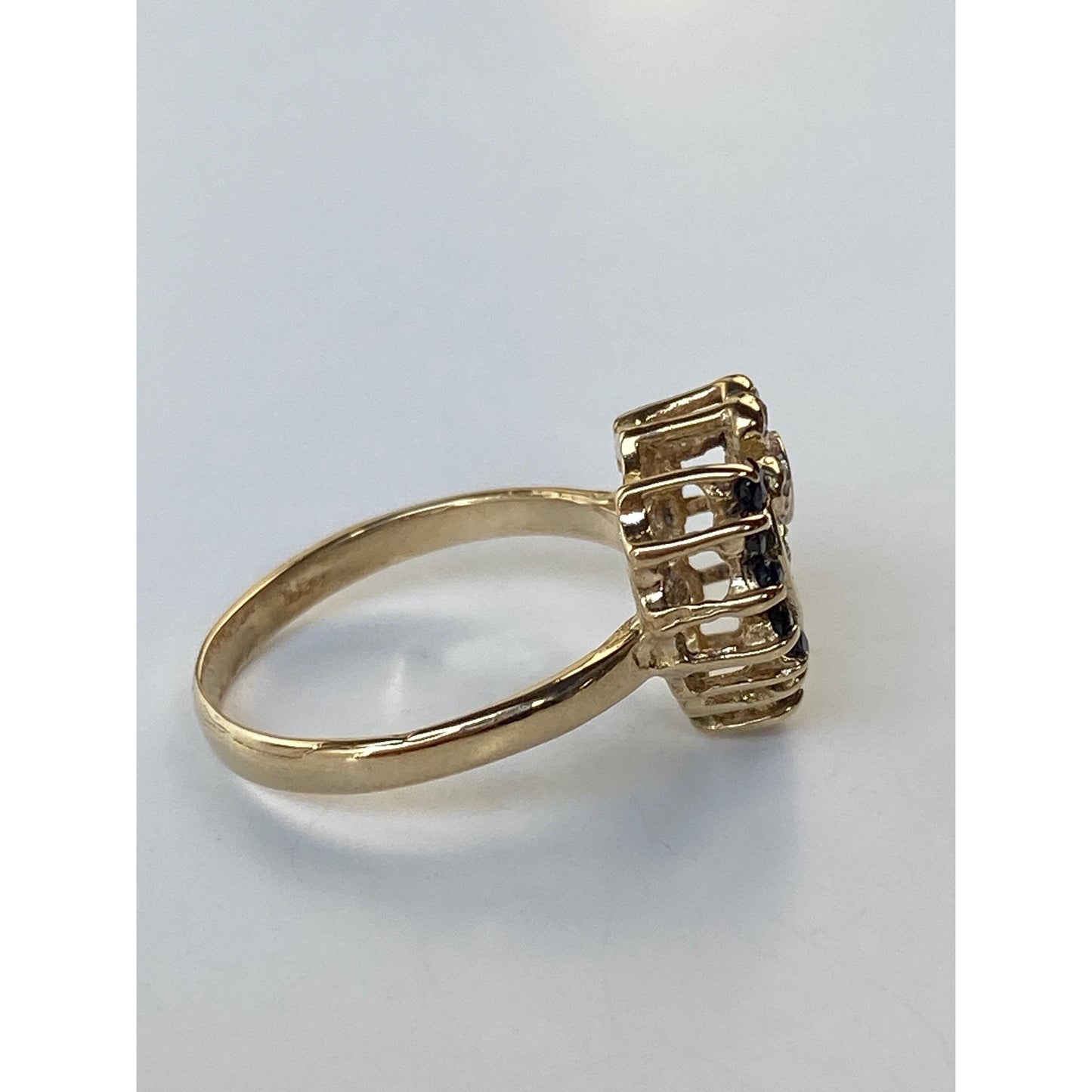 Vintage Solid 14k Yellow Gold Diamond Blue Spinel Heart Ring - Size 5.5