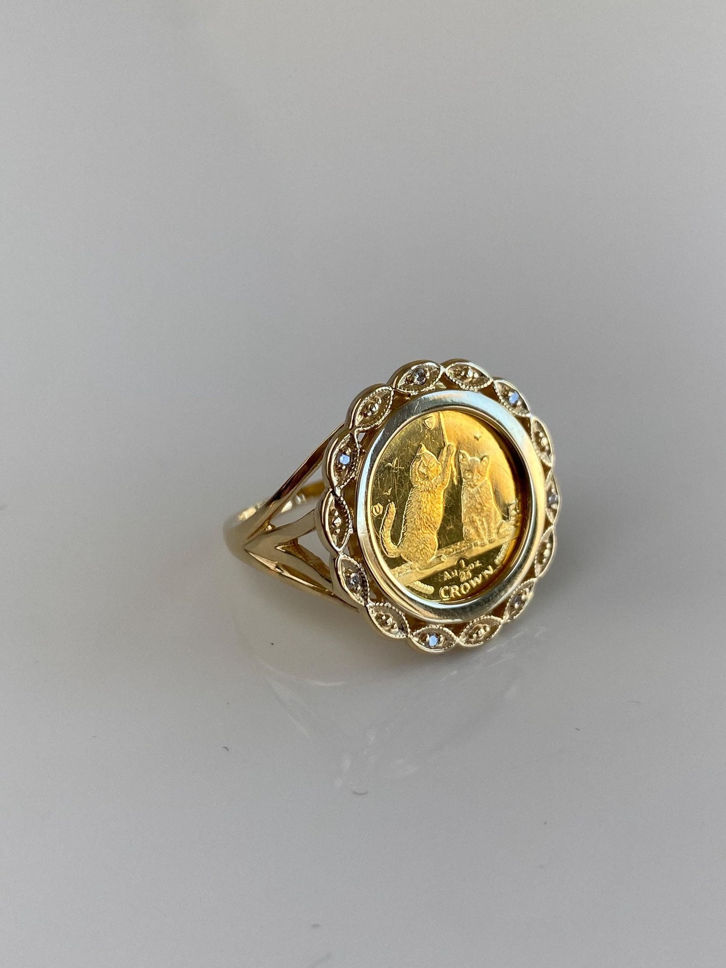 Vintage Solid 24k Yellow Gold Kittens 1/25 Oz. Coin in 14k Ring - Size 6.75