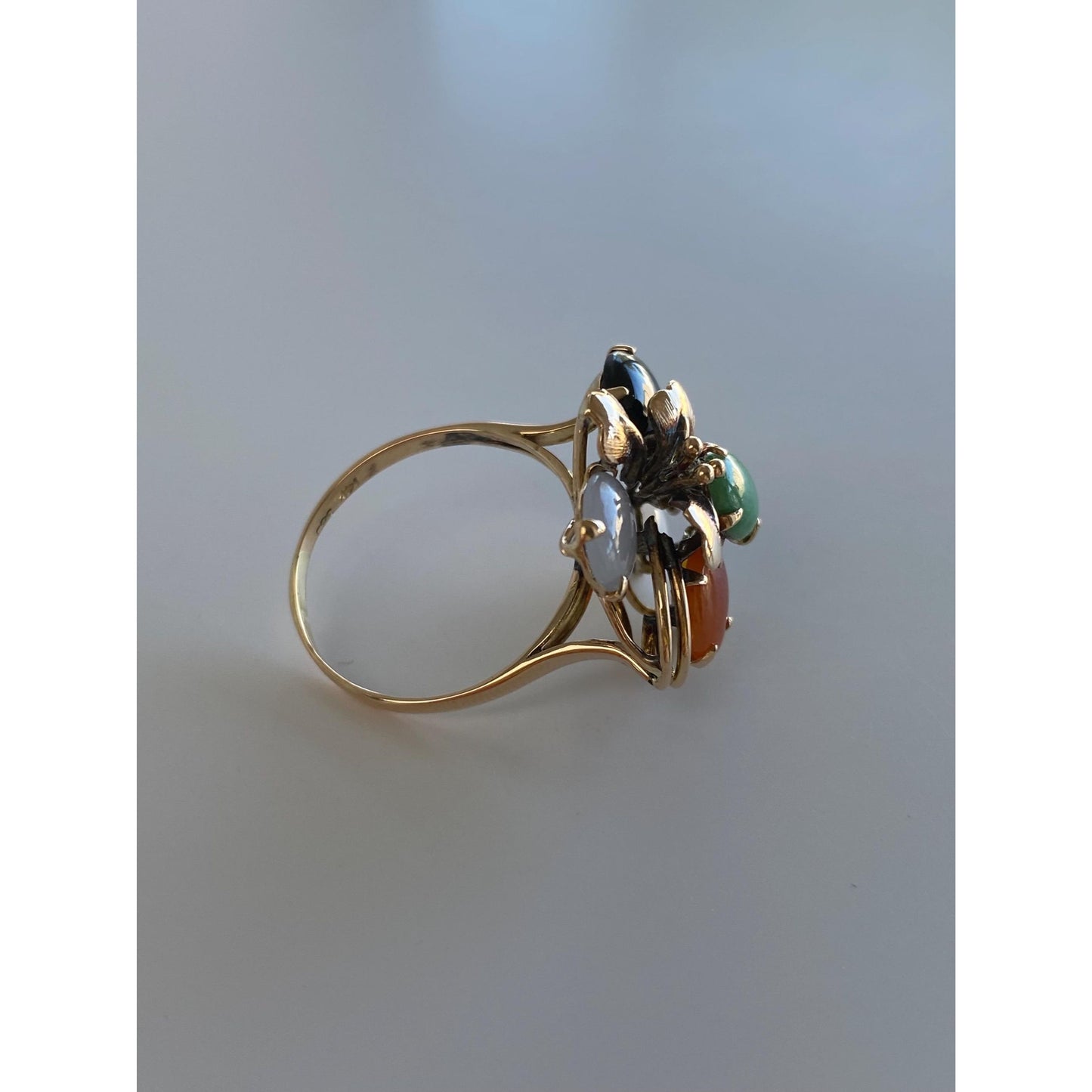 Solid 14k Yellow Gold Colored Jade Ring - Size 8