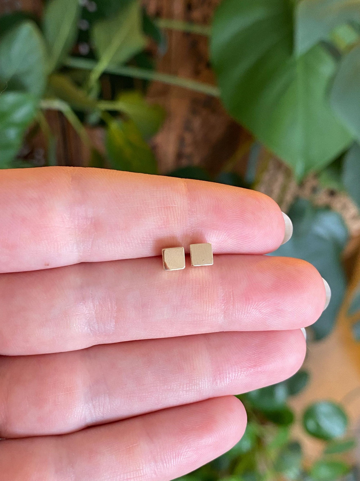 Vintage 14k Yellow Gold Cube Stud Earrings