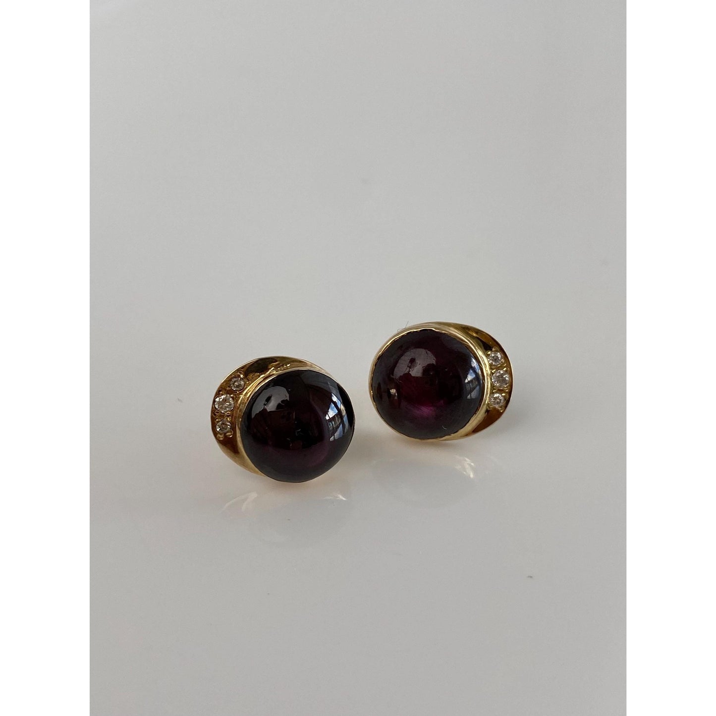 Vintage Solid 14k Yellow Gold Diamond Star Sapphire Stud Earrings
