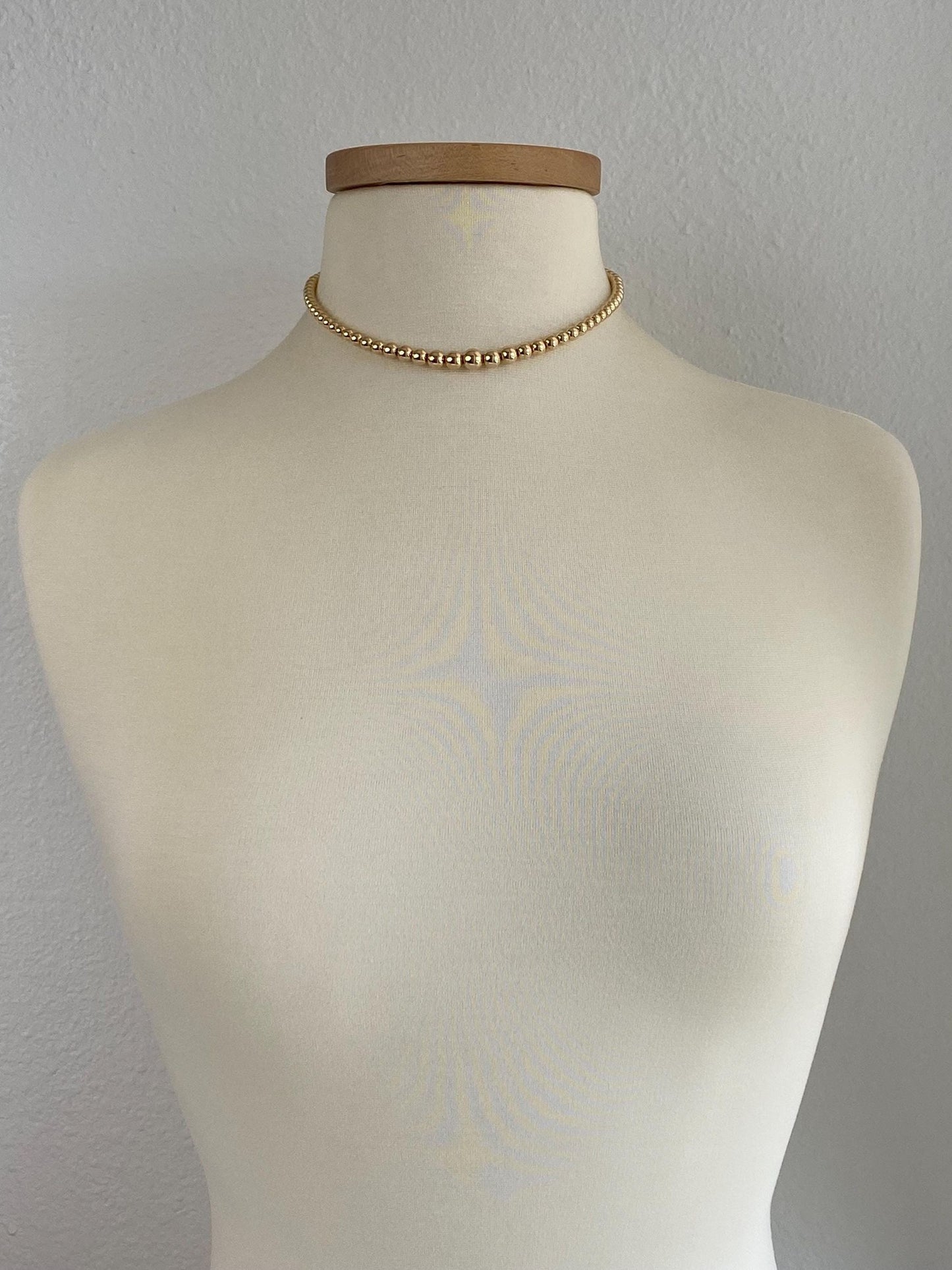 Vintage 14k Yellow Gold Graduated Gold Ball Necklace - 15.5 inches