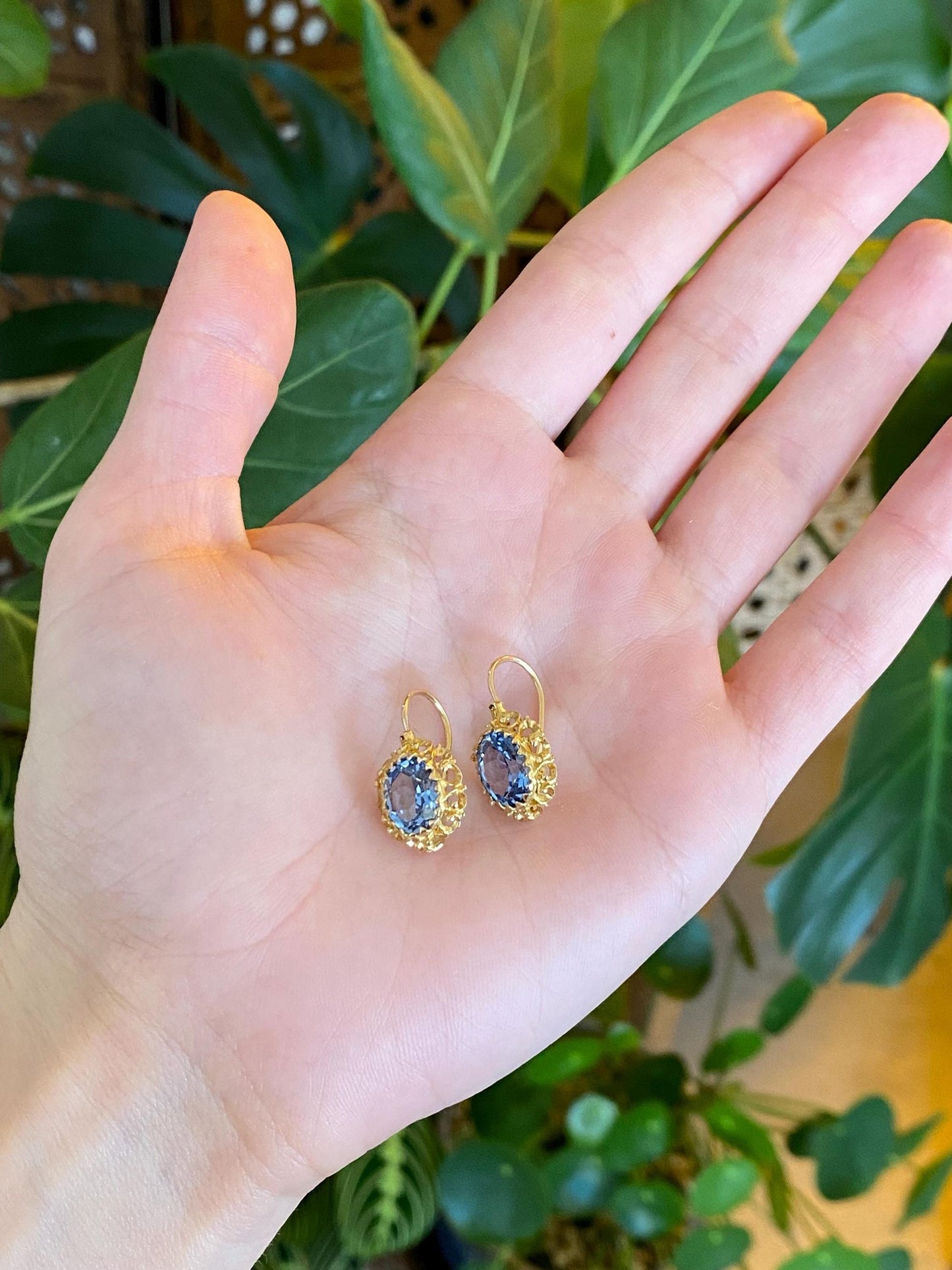 Vintage Solid 18k Yellow Gold Topaz Drop Earrings