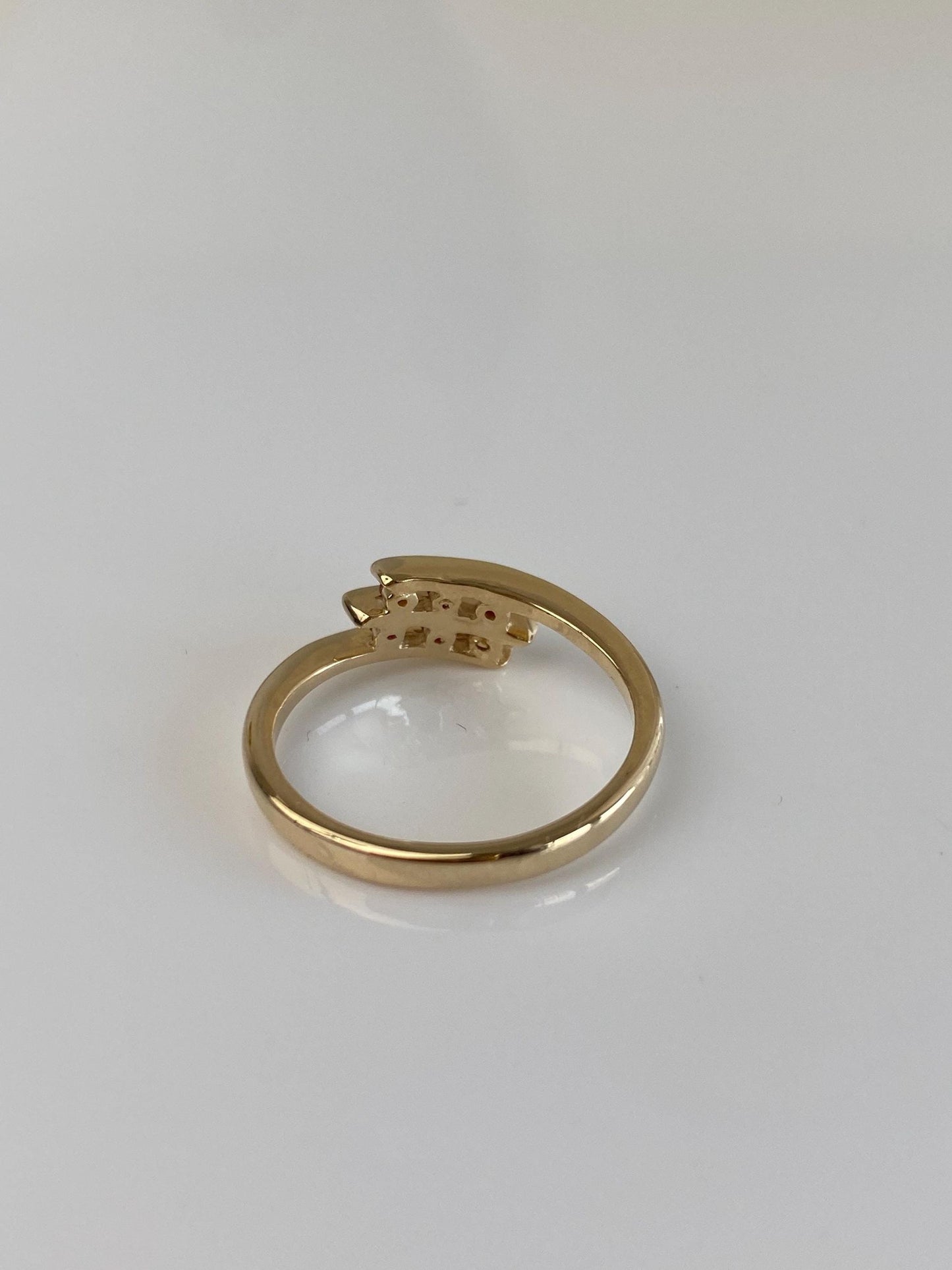 Vintage Solid 14k Yellow Gold Ruby Ring - Size 5.75