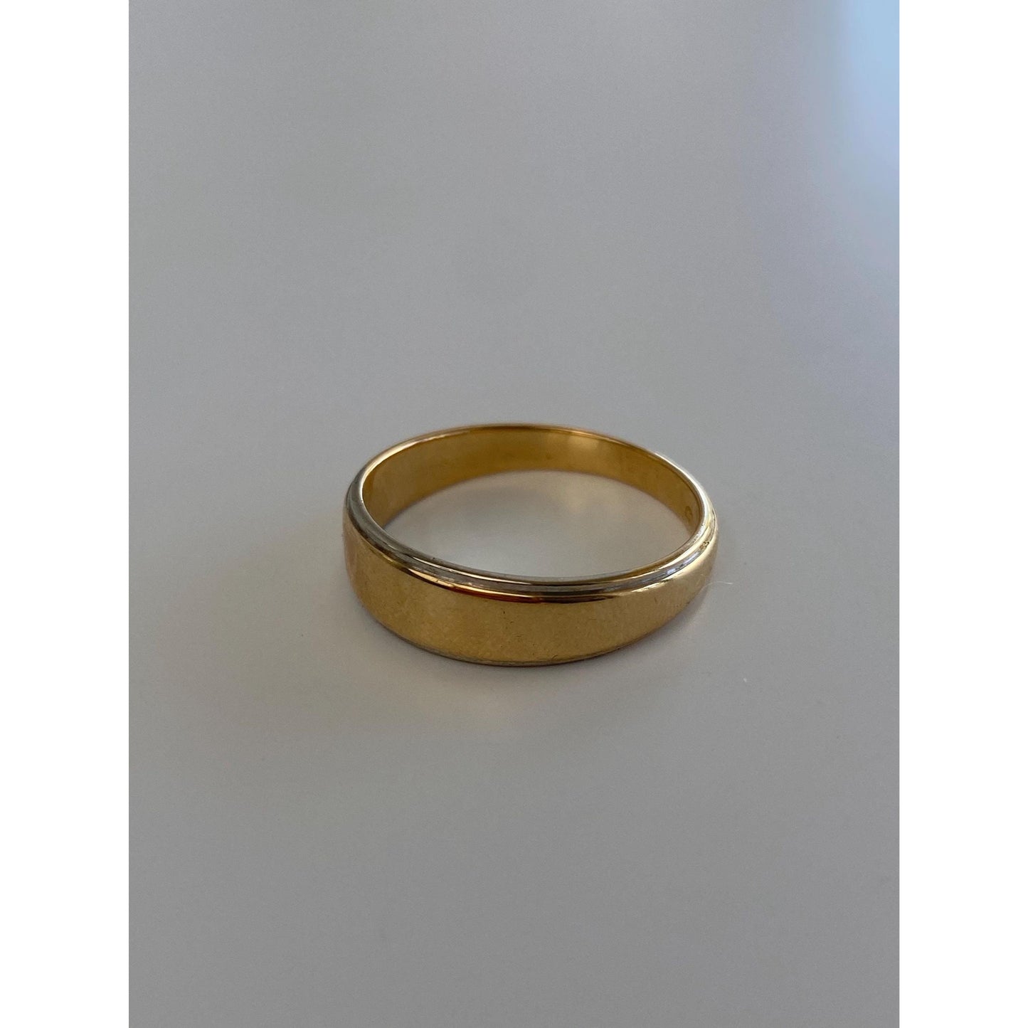 Vintage Solid 14k White & Yellow Gold Tapered Ring Band - Size 9.75