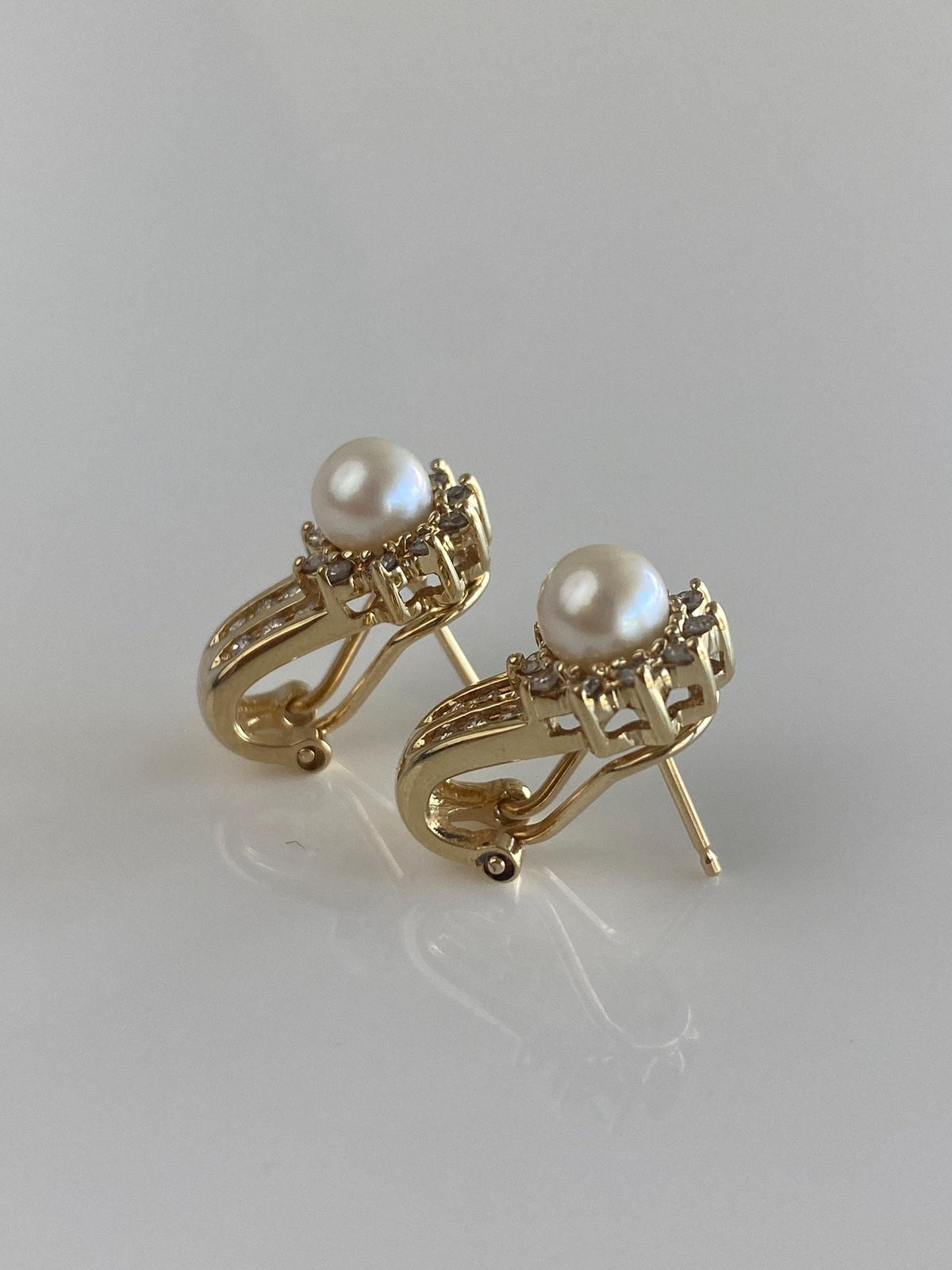 Vintage Solid 14k Yellow Gold Diamond Halo Pearl Drop Earrings