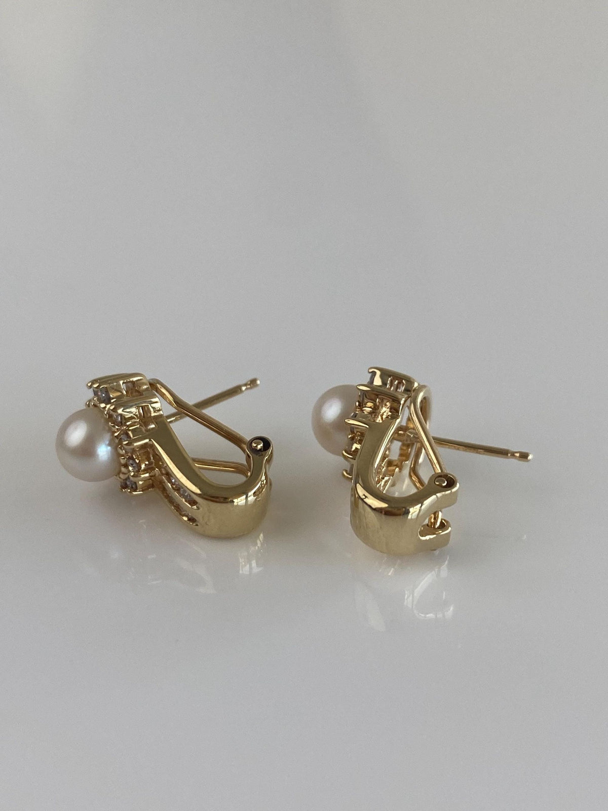 Vintage Solid 14k Yellow Gold Diamond Halo Pearl Drop Earrings