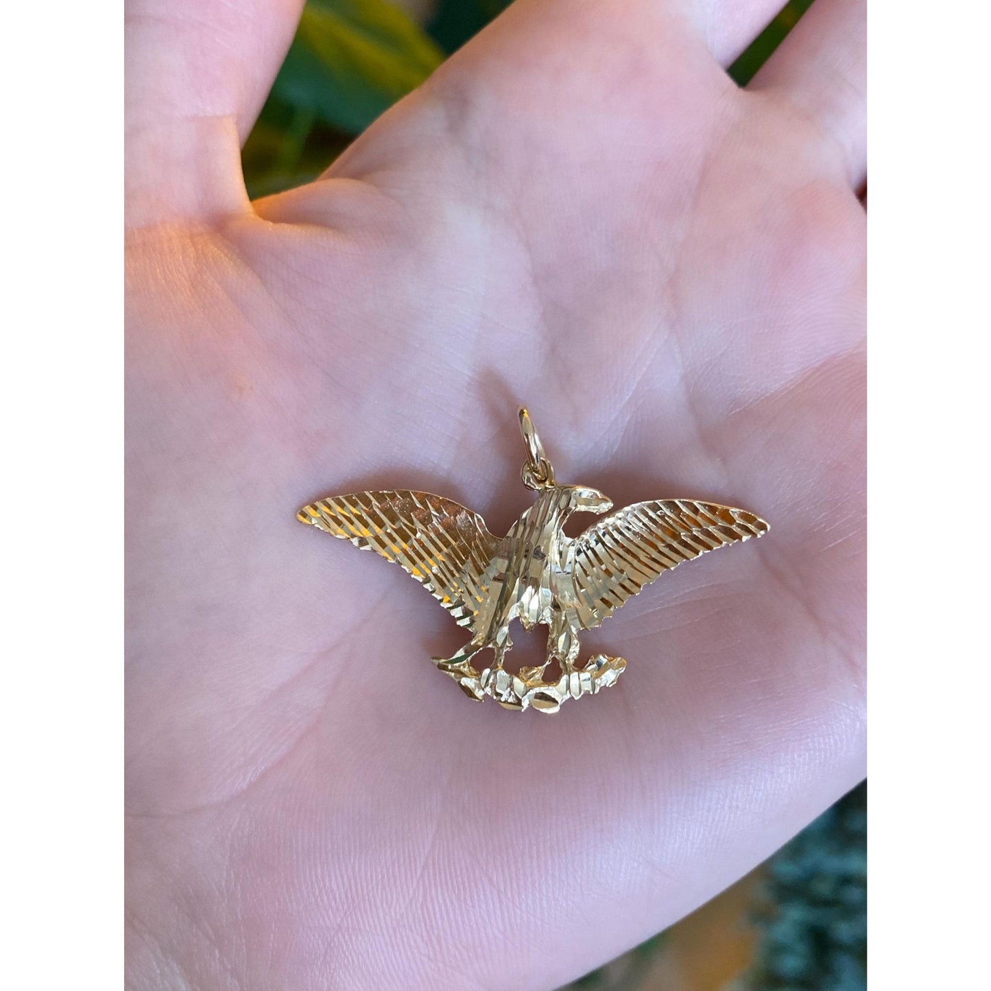 Vintage Solid 10k Yellow Gold Diamond Cut Eagle Charm