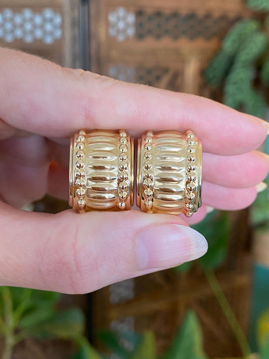 Vintage 14k Yellow Gold Design Domed Stud Earrings