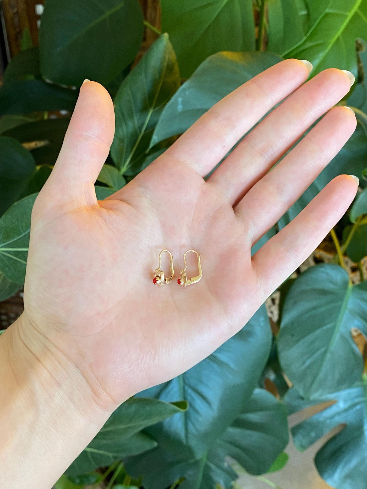 Vintage Solid 14k Yellow Gold Red Stone Heart Drop Earrings