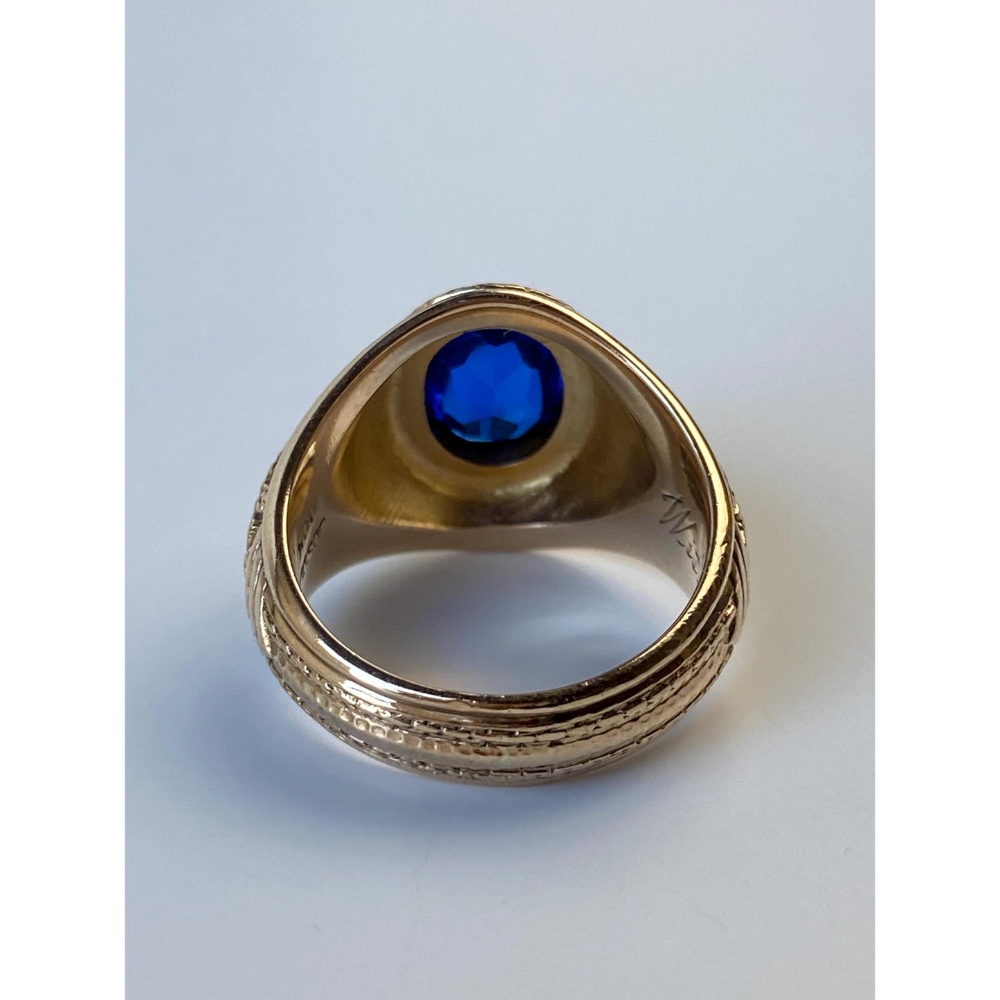 Vintage Solid 10k Yellow Gold Blue Spinel Class Ring - Size 6.25