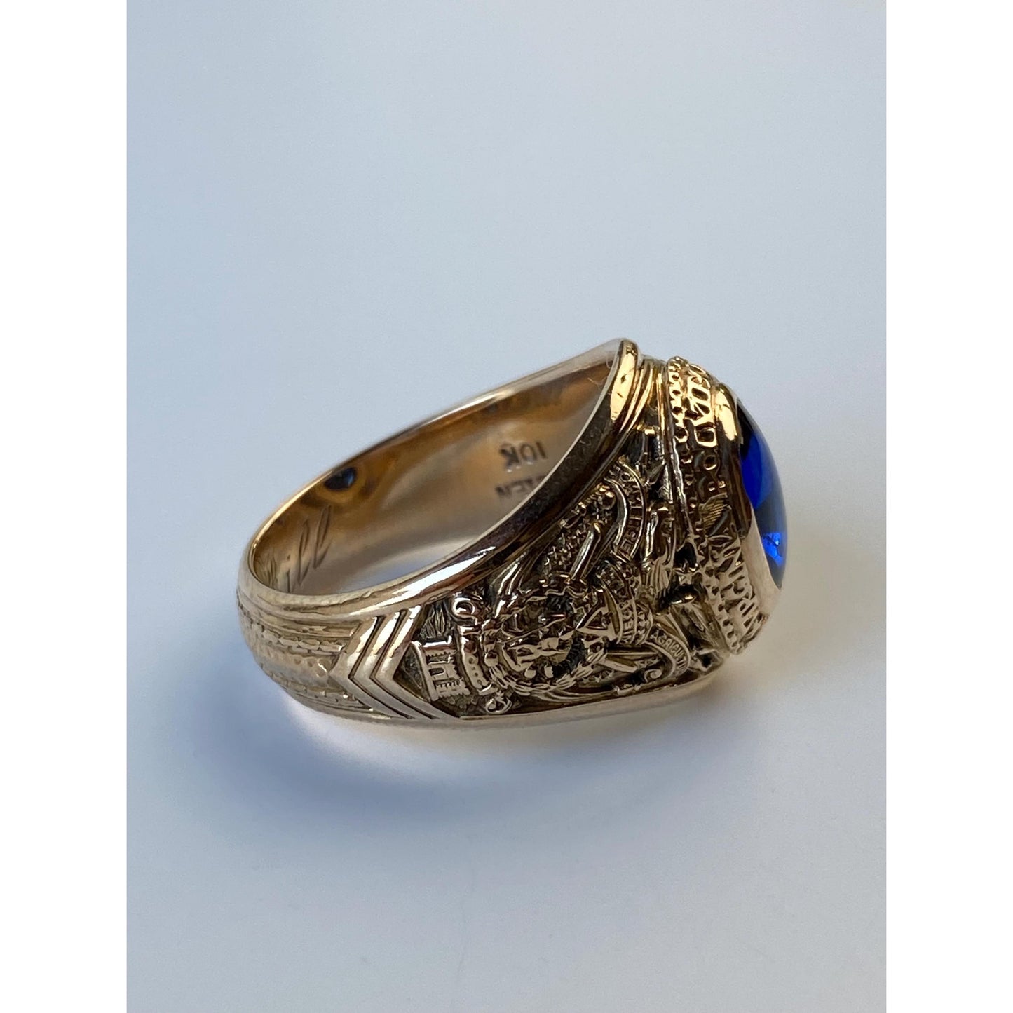 Vintage Solid 10k Yellow Gold Blue Spinel Class Ring - Size 6.25