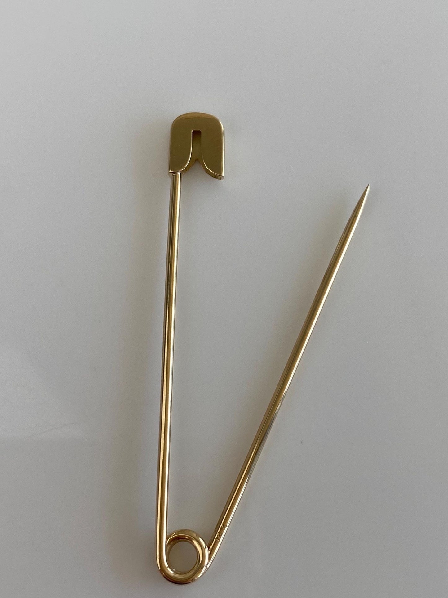 Vintage Solid 14k Yellow Gold Safety Pin