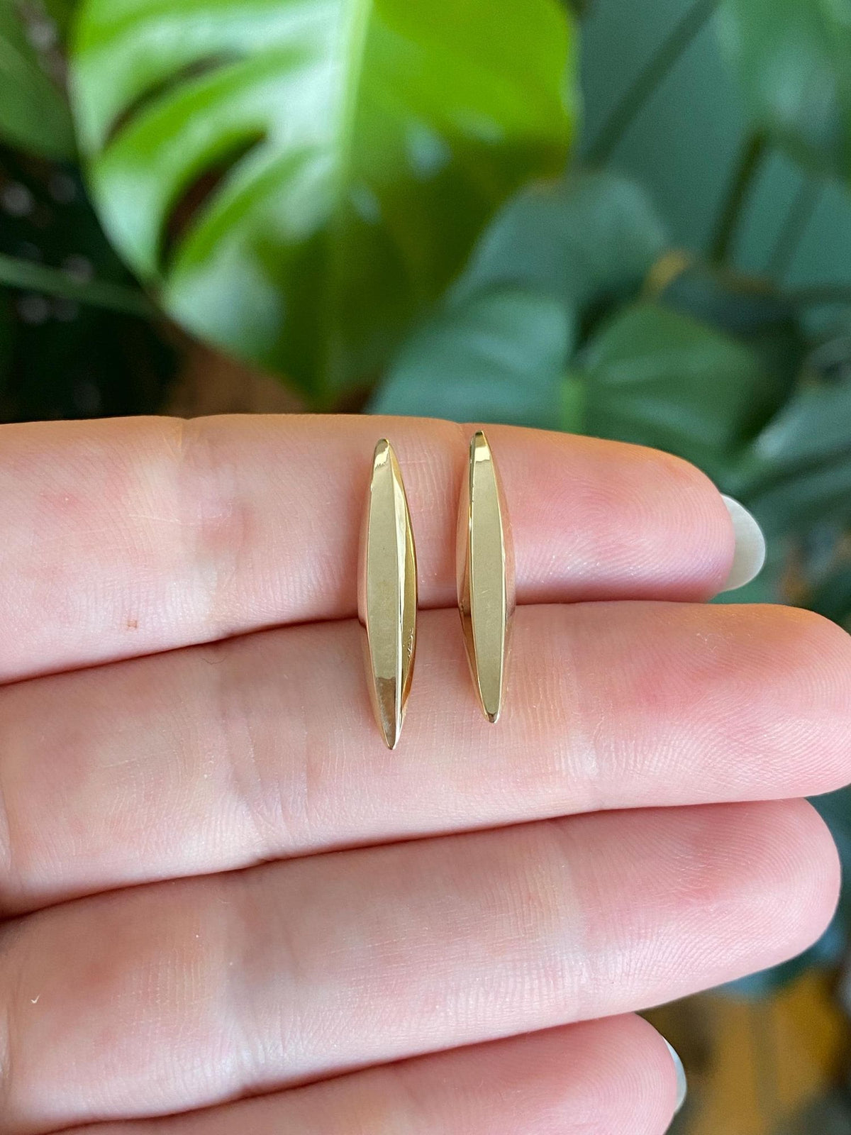 Vintage 9k Yellow Gold Domed Stud Earrings