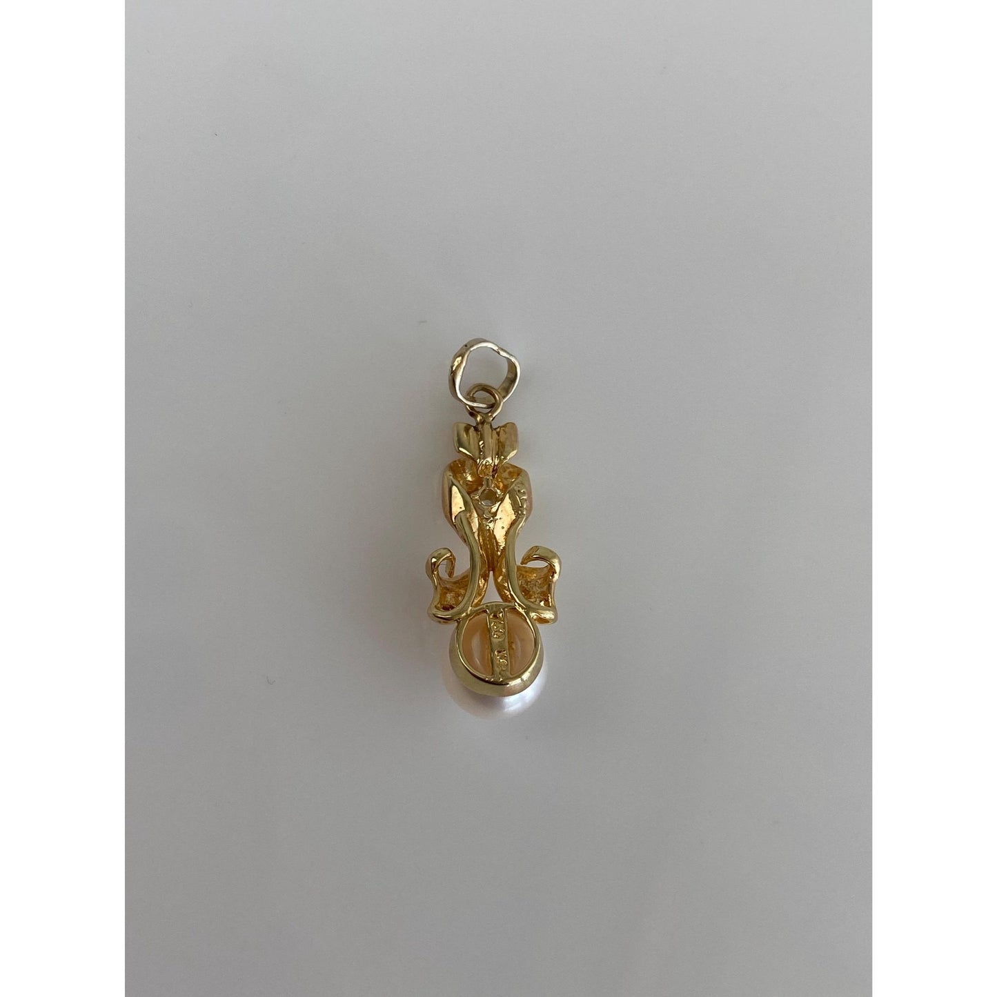Vintage Solid 18k Yellow Gold Diamond Pearl Charm