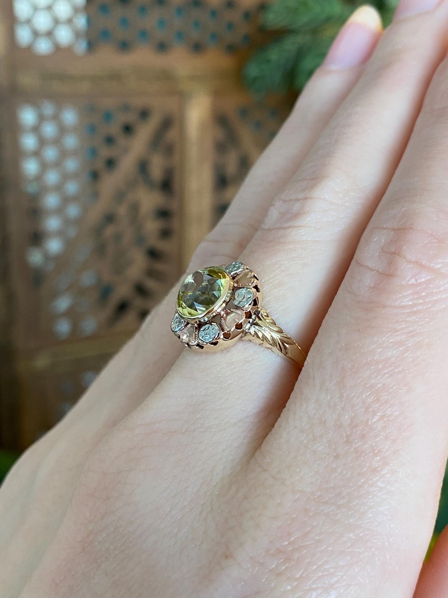 Vintage Solid 10k Tri Tone Gold Yellow Sapphire Ring - Size 6.25