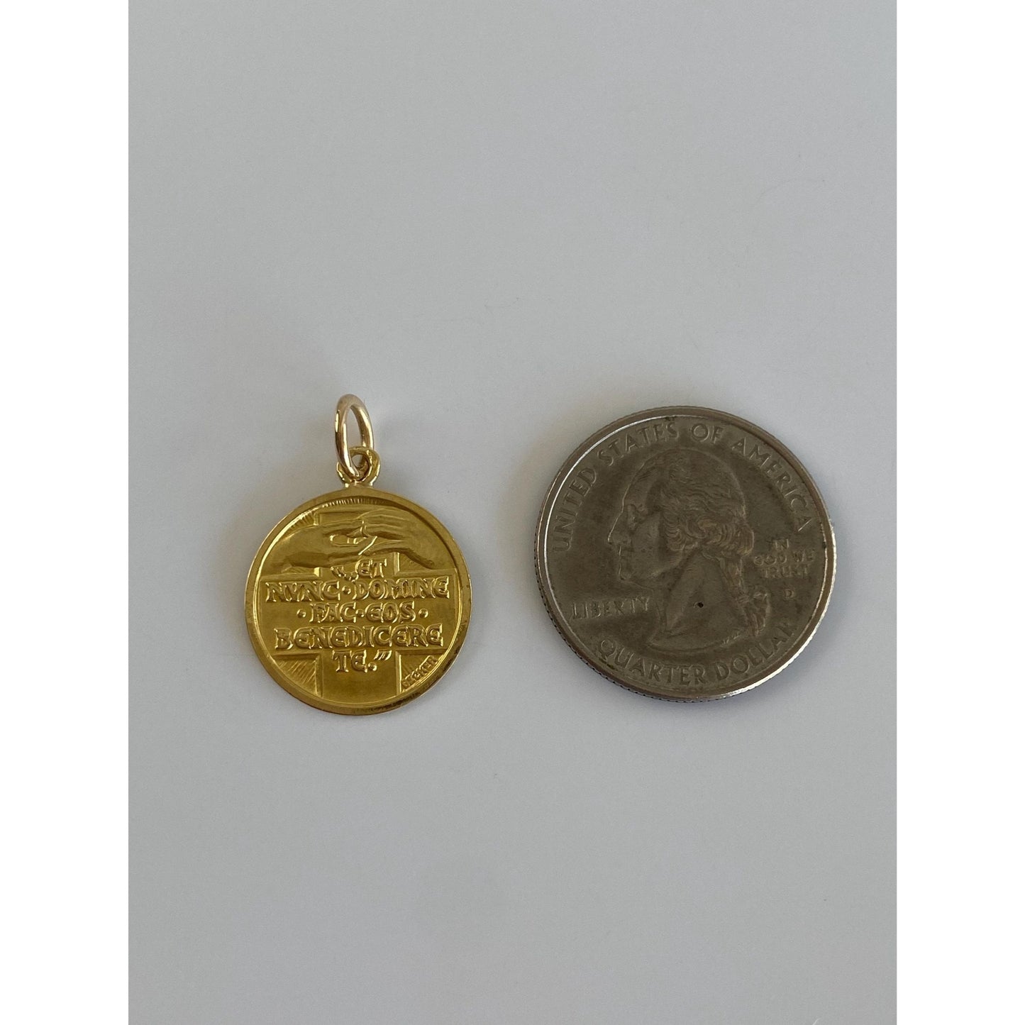 Vintage Solid 18k Yellow Gold Religious Charm