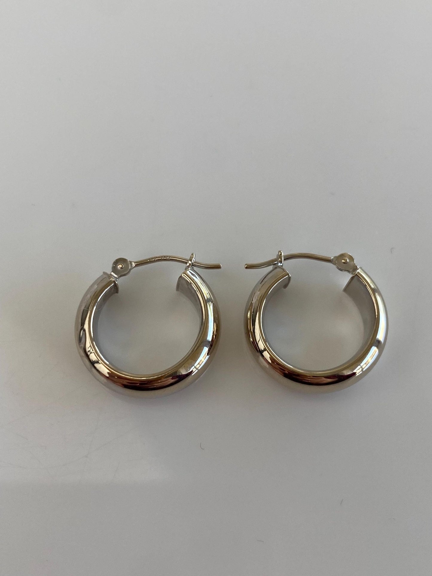 Vintage 14k White Gold Hoop Earrings