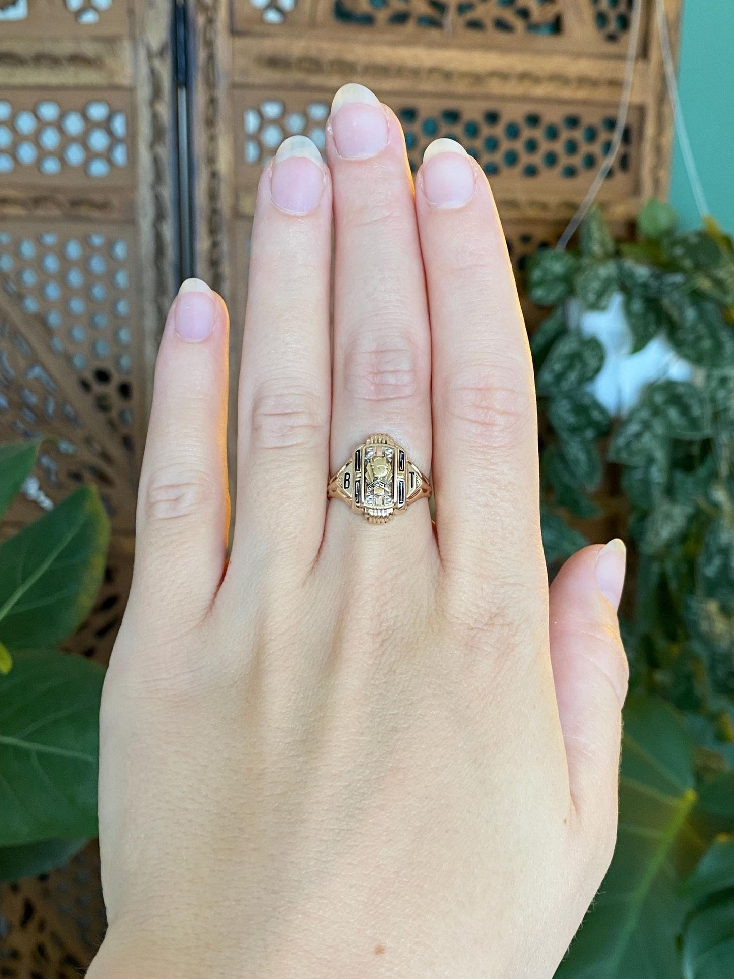 Vintage Solid 10k Yellow Gold Enamel 1951 Class Ring - Size 6.75