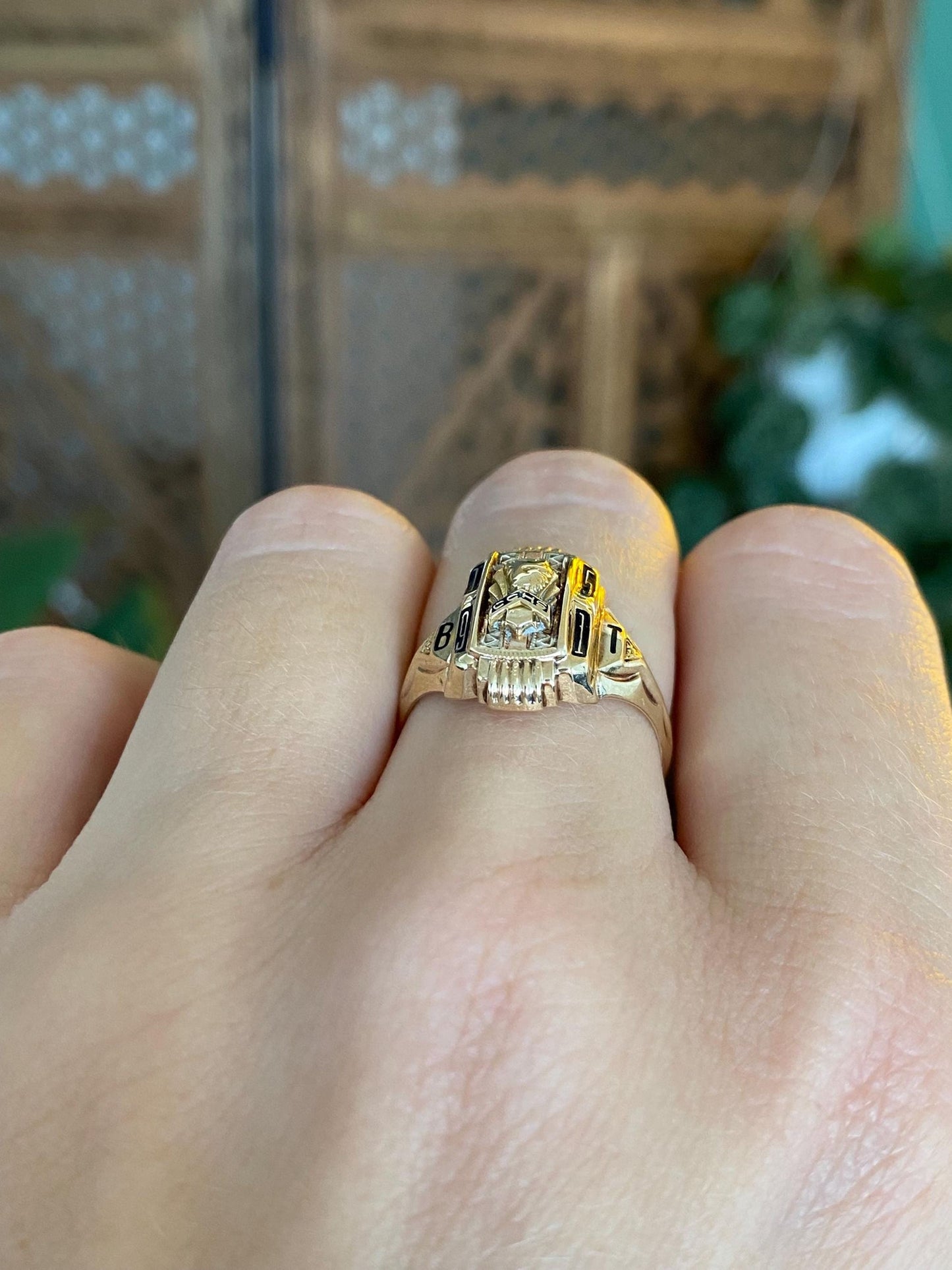Vintage Solid 10k Yellow Gold Enamel 1951 Class Ring - Size 6.75