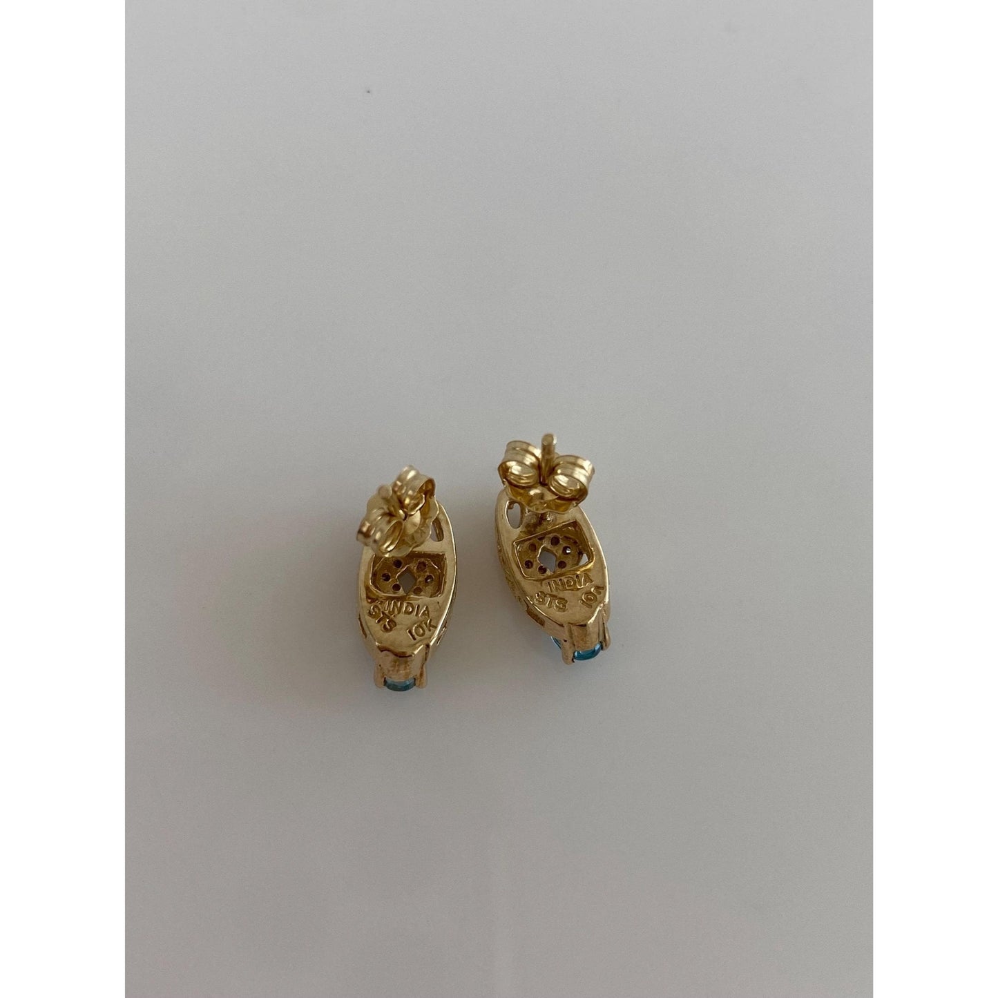 Solid 14k Yellow Gold Blue Cubic Zirconia Stud Earrings