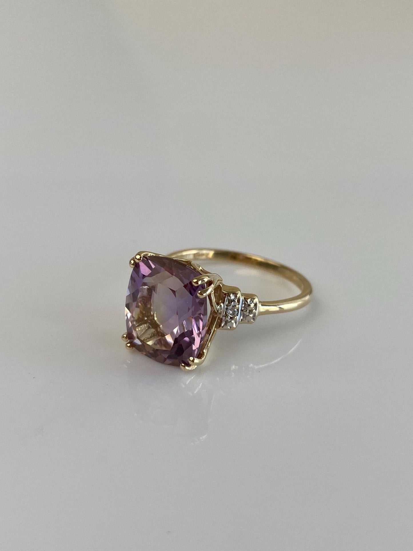 Vintage Solid 10k White & Yellow Gold Diamond Faceted Amethyst Ring - Size 7